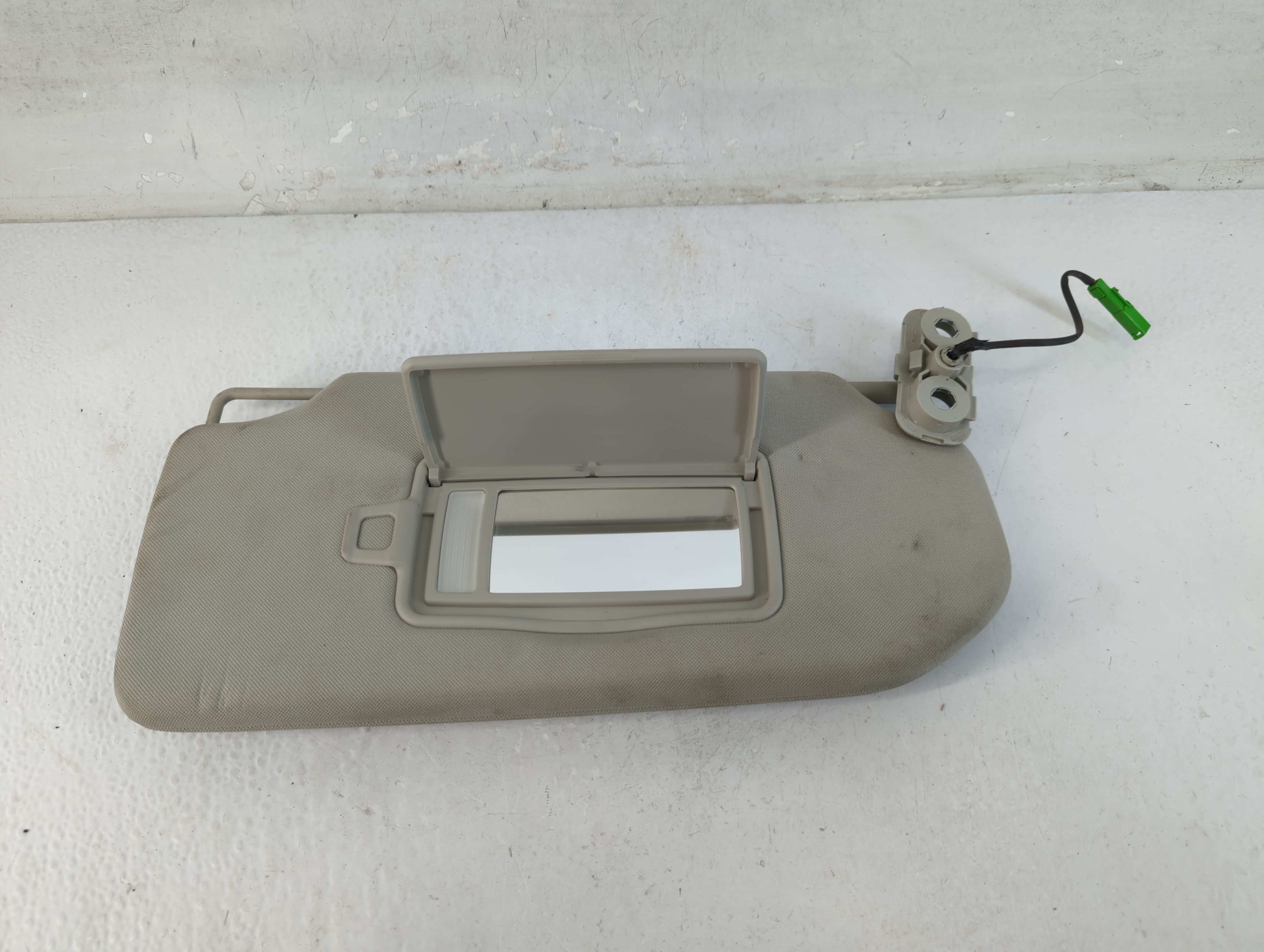 2016-2021 Volvo Xc90 Passenger Sun Visor Mirror Right Sunvisor Grey 1071920 - Oemusedautoparts1.com