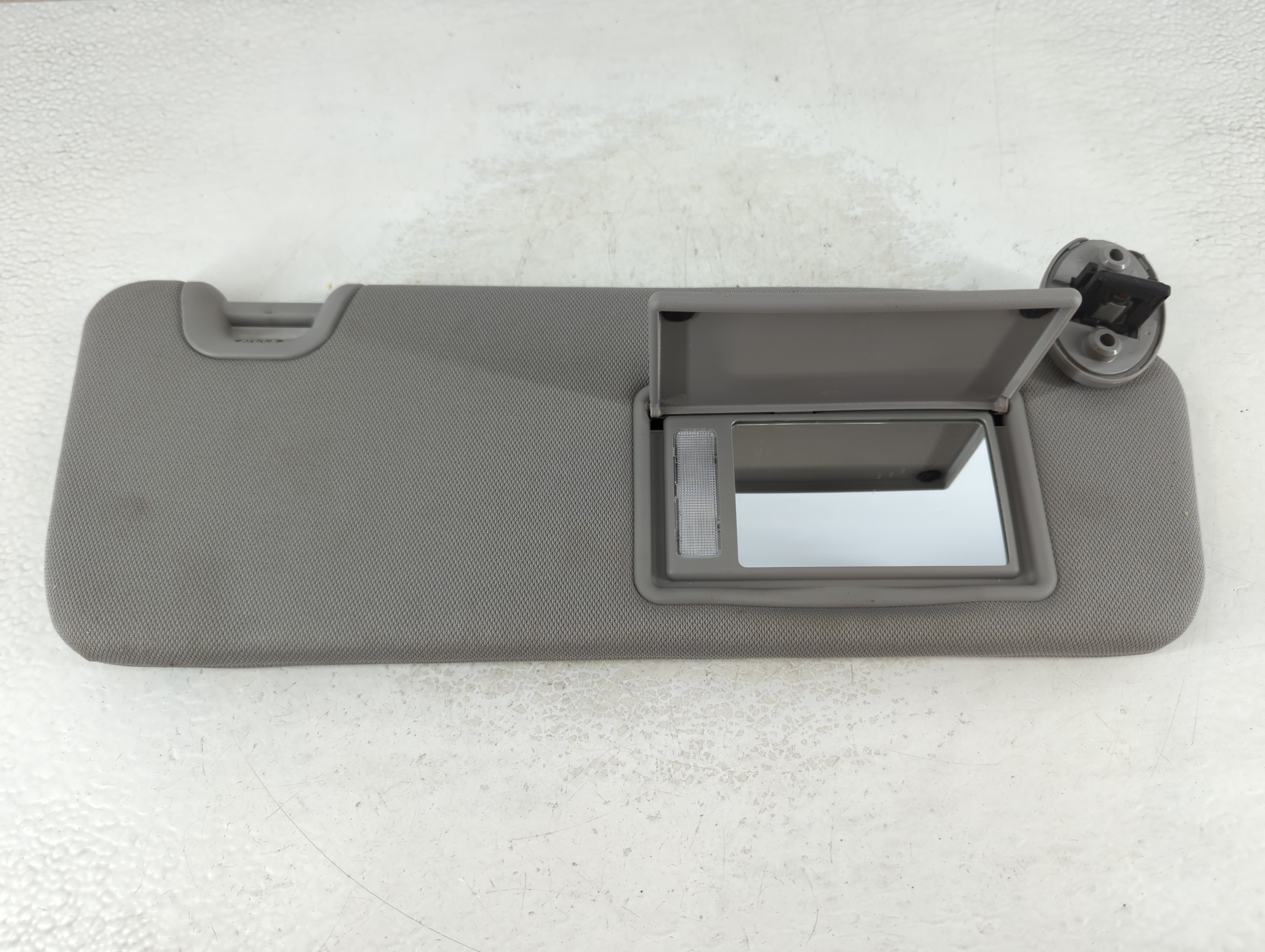 2014-2019 Toyota Highlander Passenger Sun Visor Mirror Right Sunvisor 1071931 - Oemusedautoparts1.com