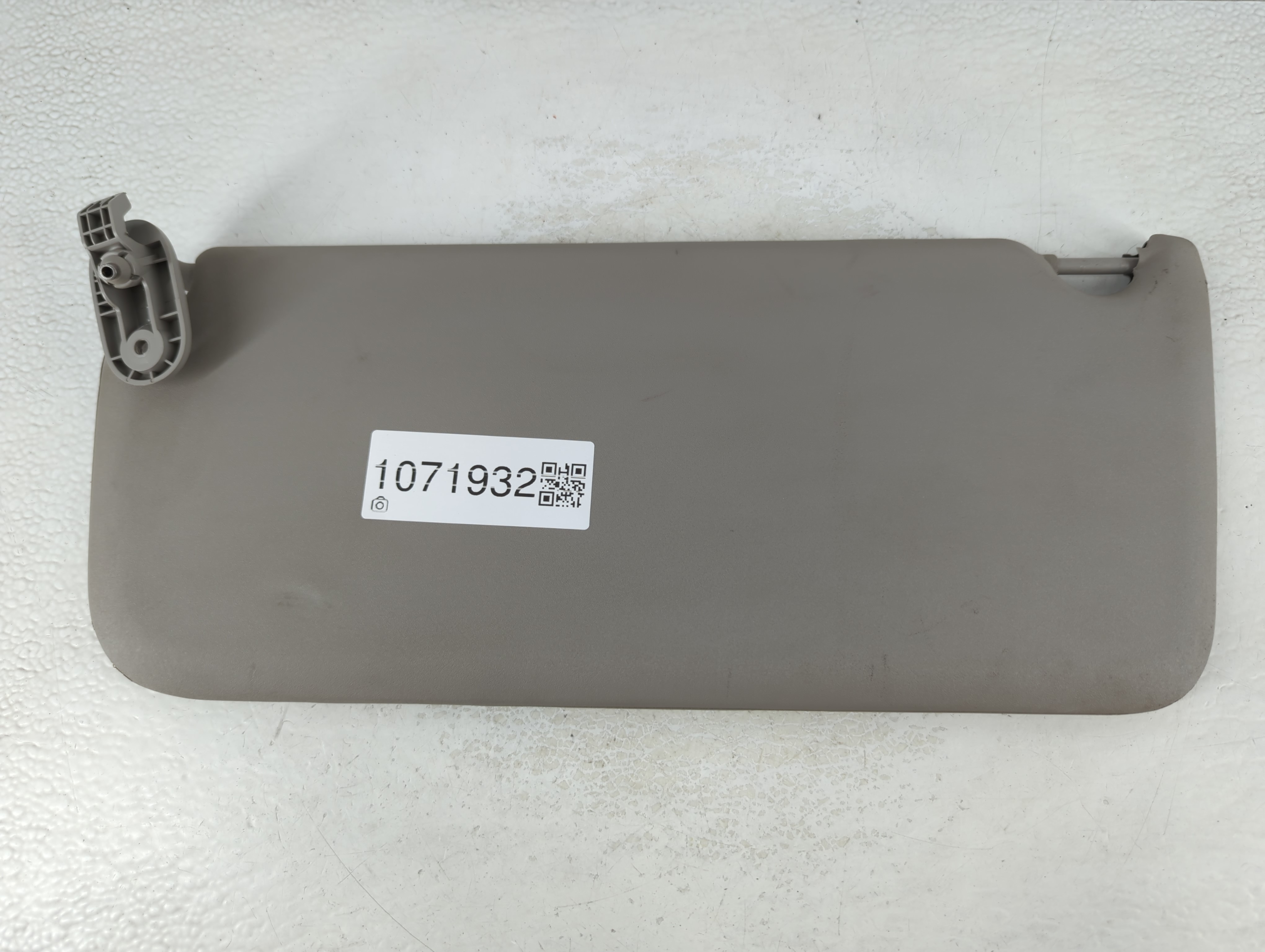 Picture of 2017 Nissan Nv200 Driver Sun Visor Mirror Left Sunvisor Grey 1071932