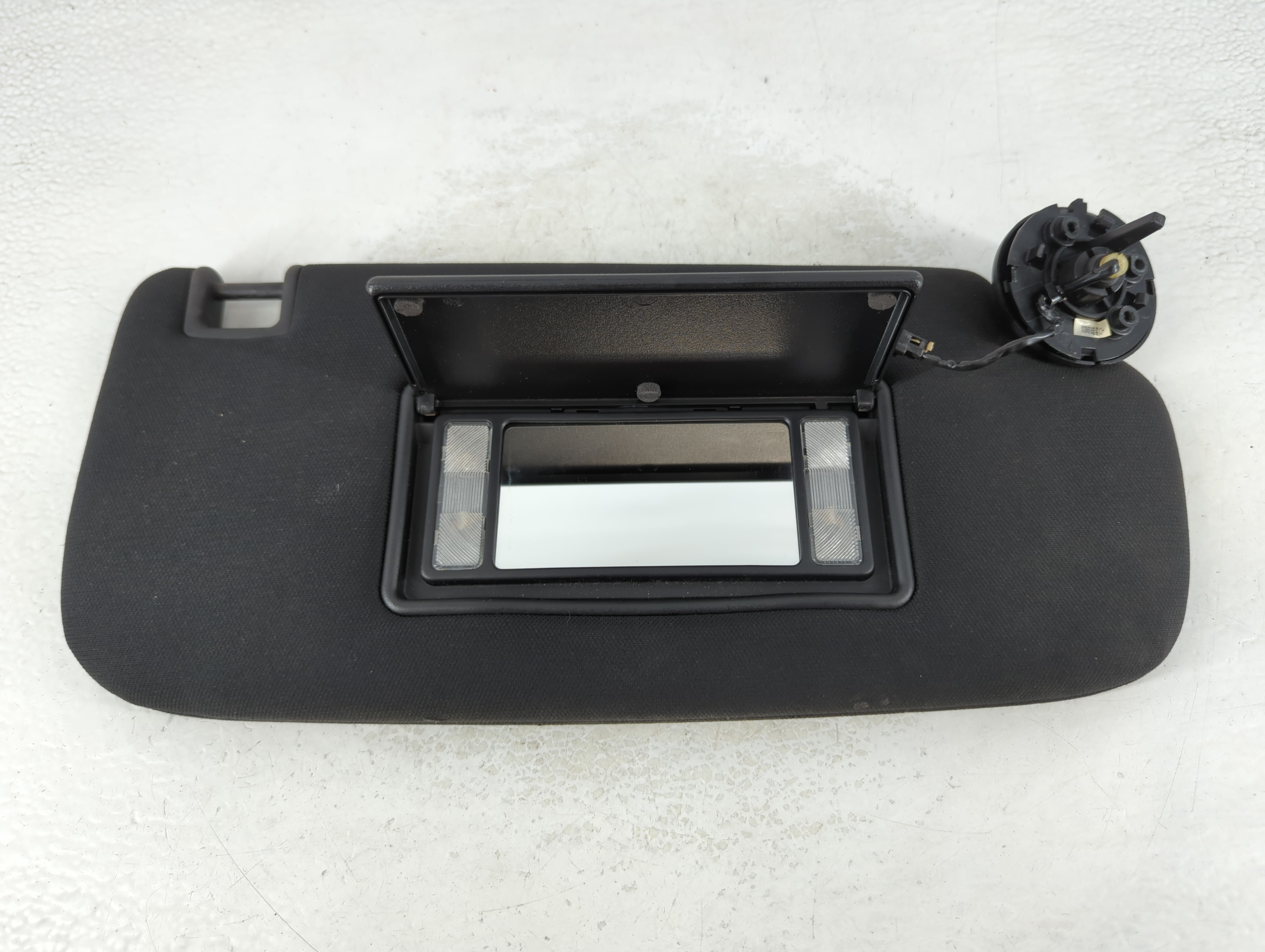 2014-2022 Jeep Grand Cherokee Passenger Sun Visor Mirror Right Sunvisor 1071941 - Oemusedautoparts1.com