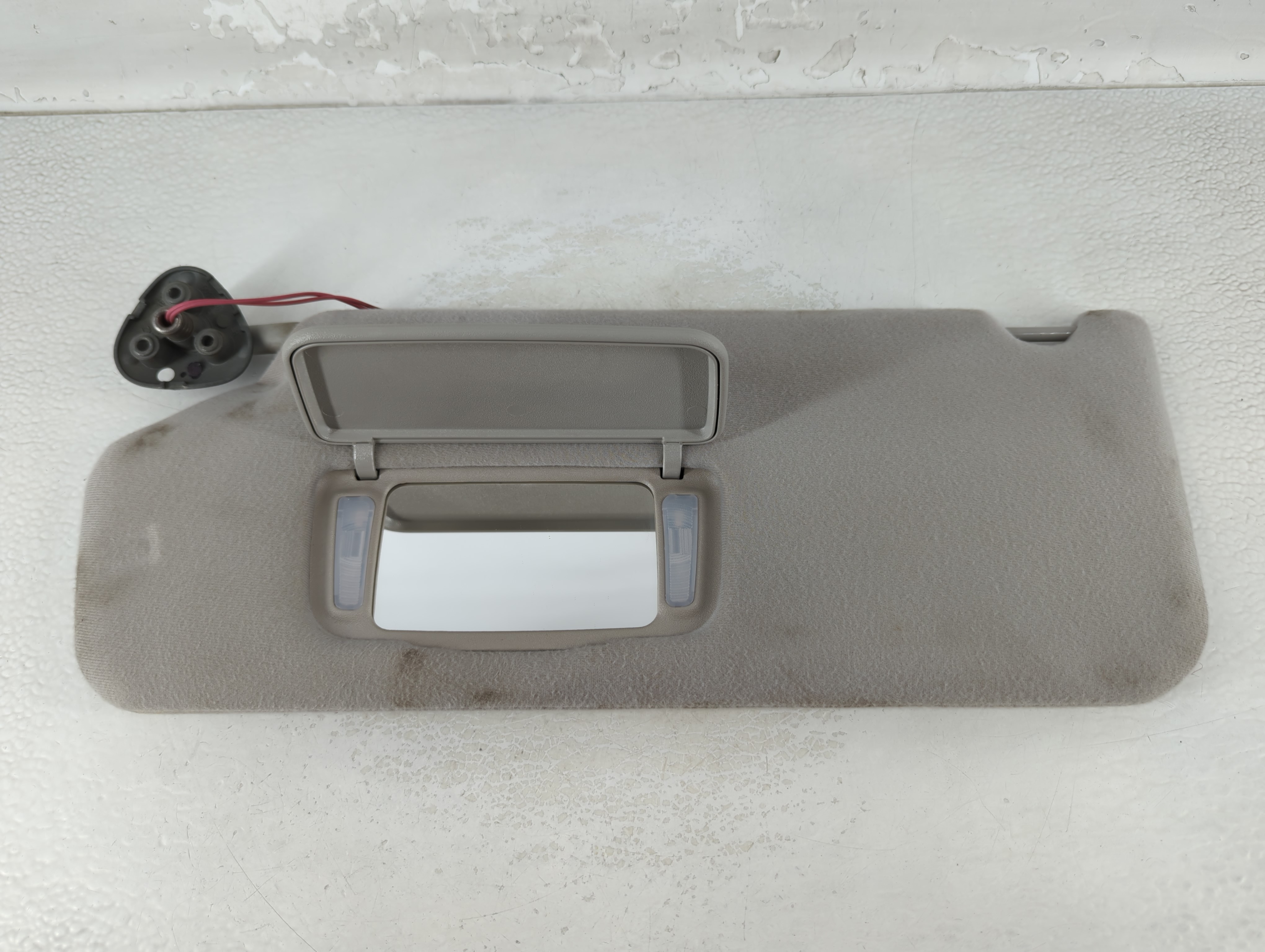 2011-2014 Toyota Sienna Driver Sun Visor Mirror Left Sunvisor Grey 1071954 - Oemusedautoparts1.com