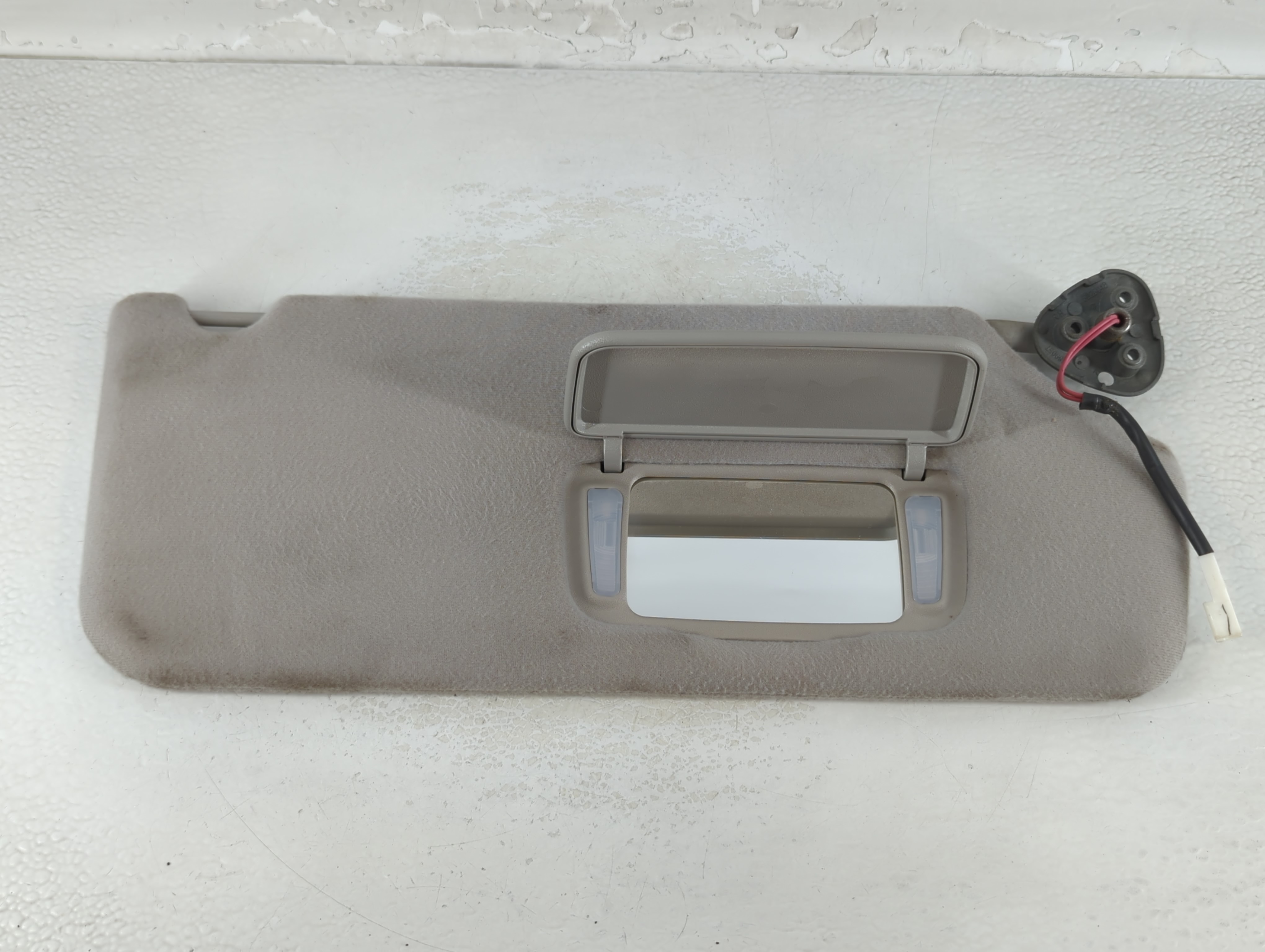 2011-2014 Toyota Sienna Driver Sun Visor Mirror Left Sunvisor Grey 1071983 - Oemusedautoparts1.com