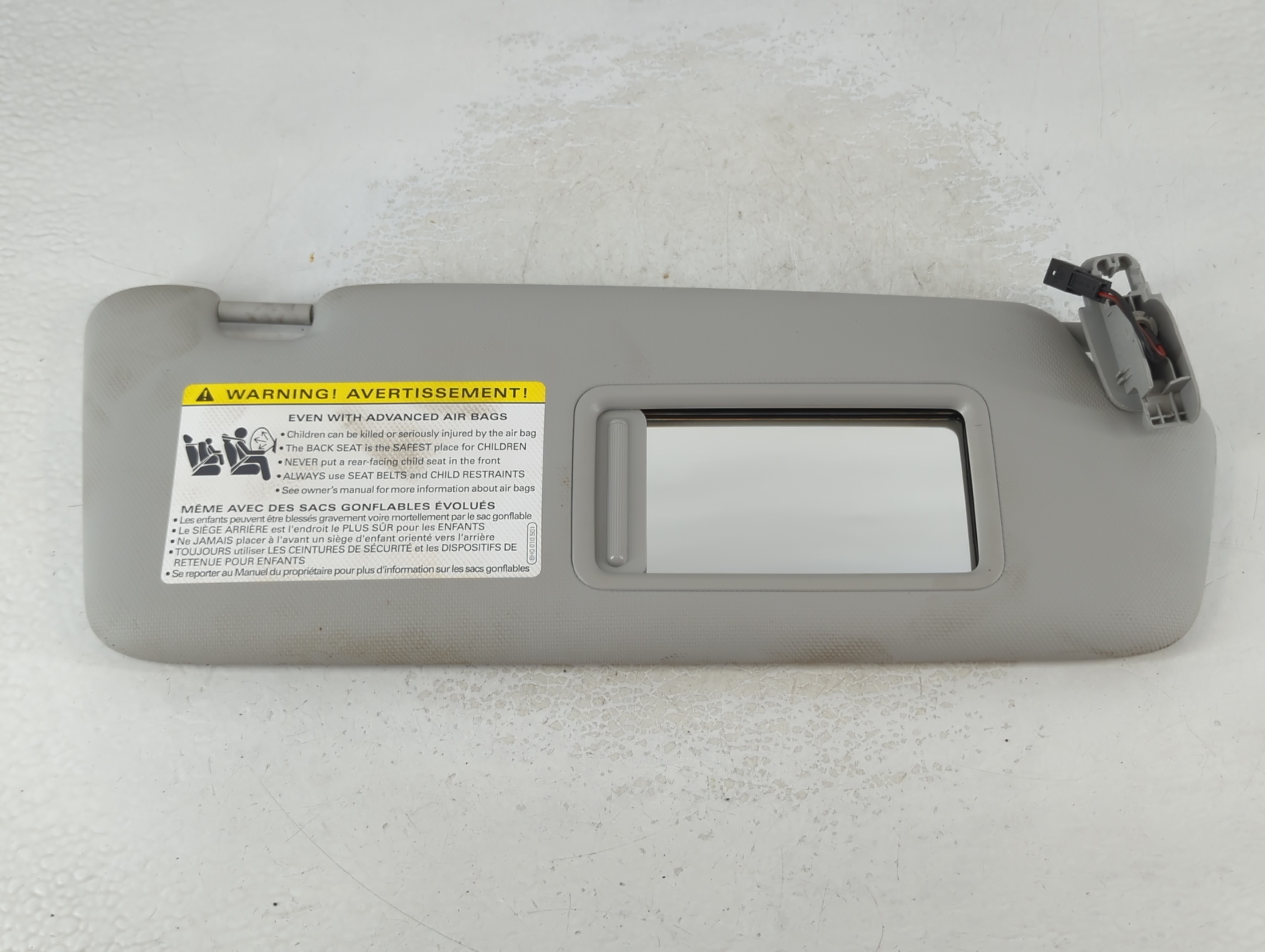 2013-2016 Audi A4 Passenger Sun Visor Mirror Right Sunvisor Grey 1071991 - Oemusedautoparts1.com
