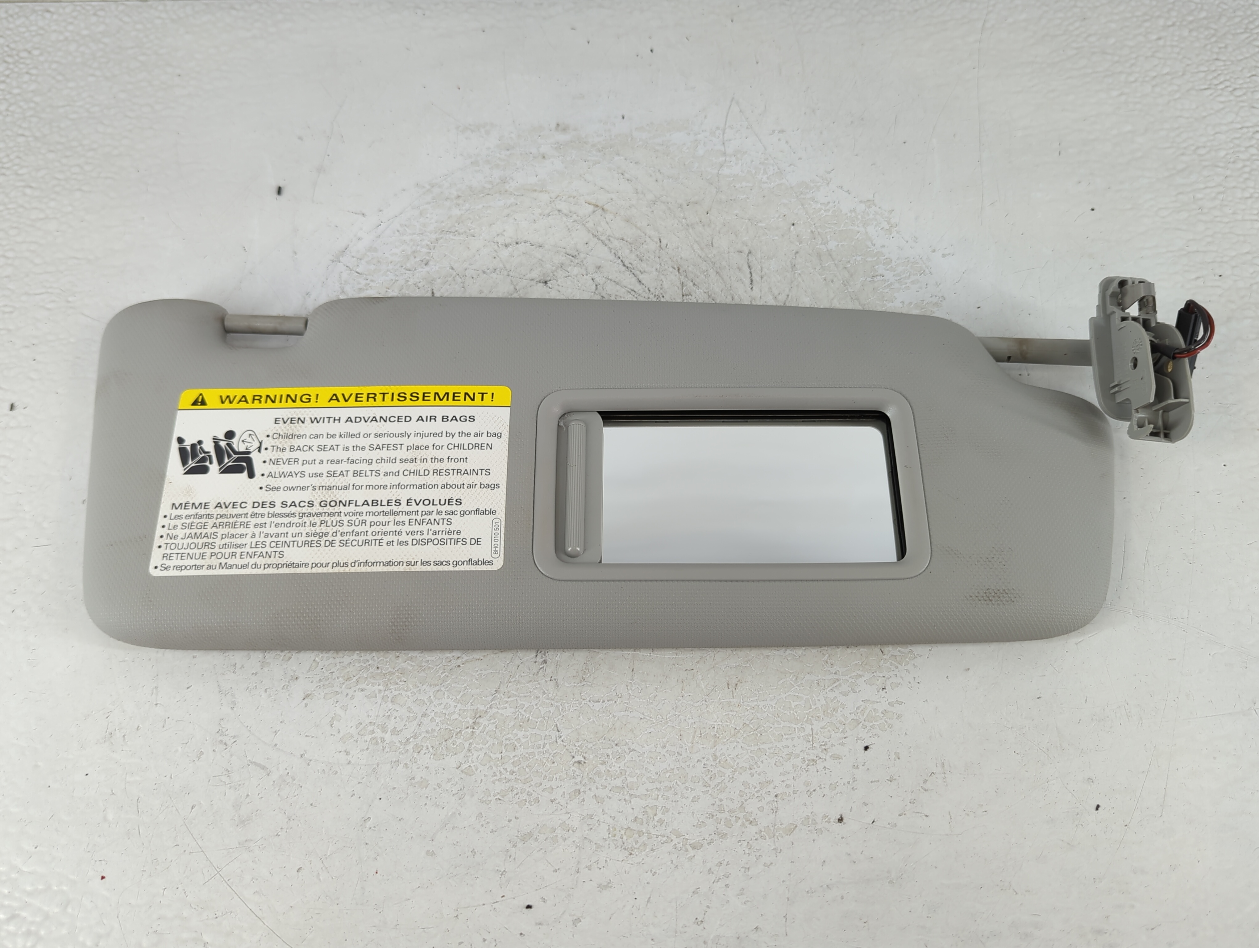 Picture of 2013-2016 Audi A4 Passenger Sun Visor Mirror Right Sunvisor Grey 1071997