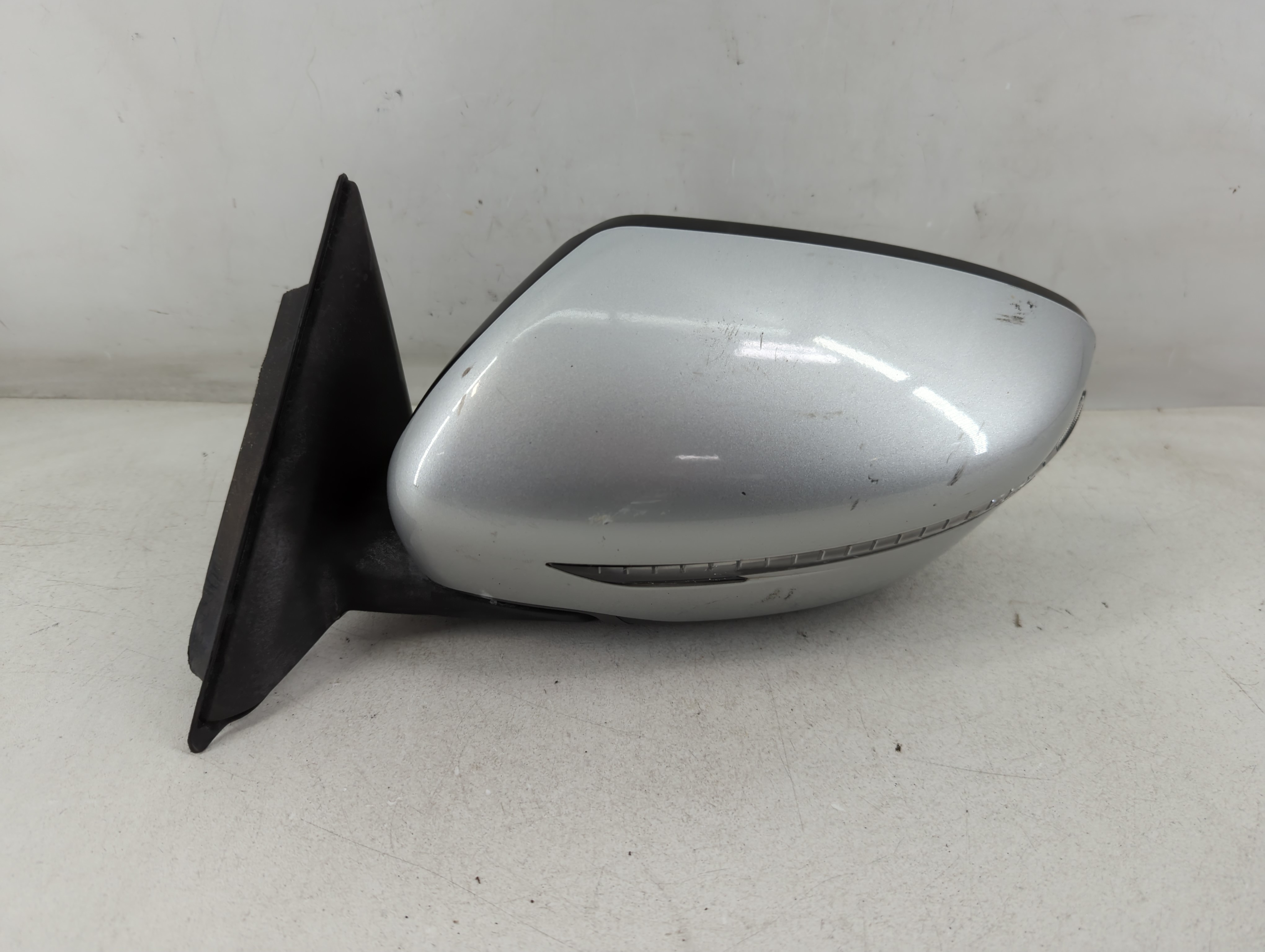 2014-2016 Nissan Rogue Driver Left Side View Power Door Mirror Grey 1072012 - Oemusedautoparts1.com