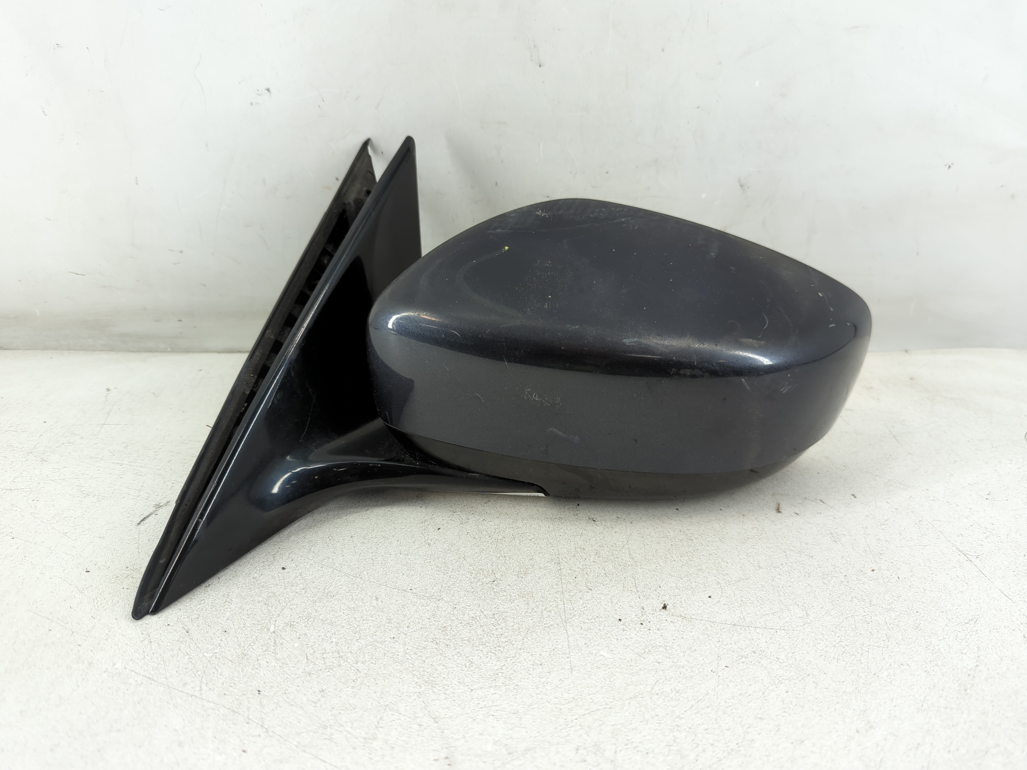 2009-2013 Infiniti G37 Driver Left Side View Power Door Mirror Black 1072020 - Oemusedautoparts1.com