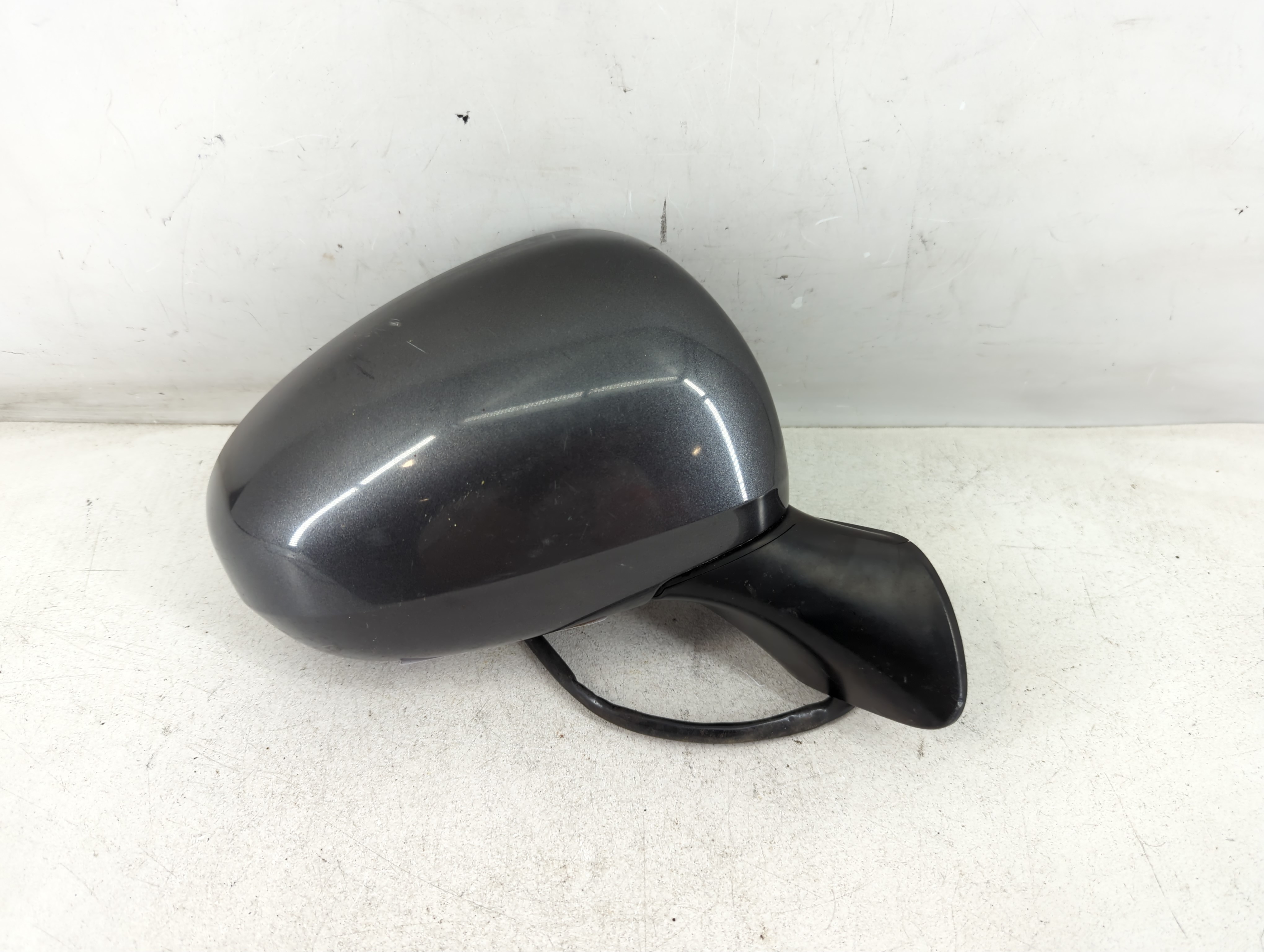 Toyota Prius Passenger Right Side View Power Door Mirror Dark Gray 1072050 - Oemusedautoparts1.com