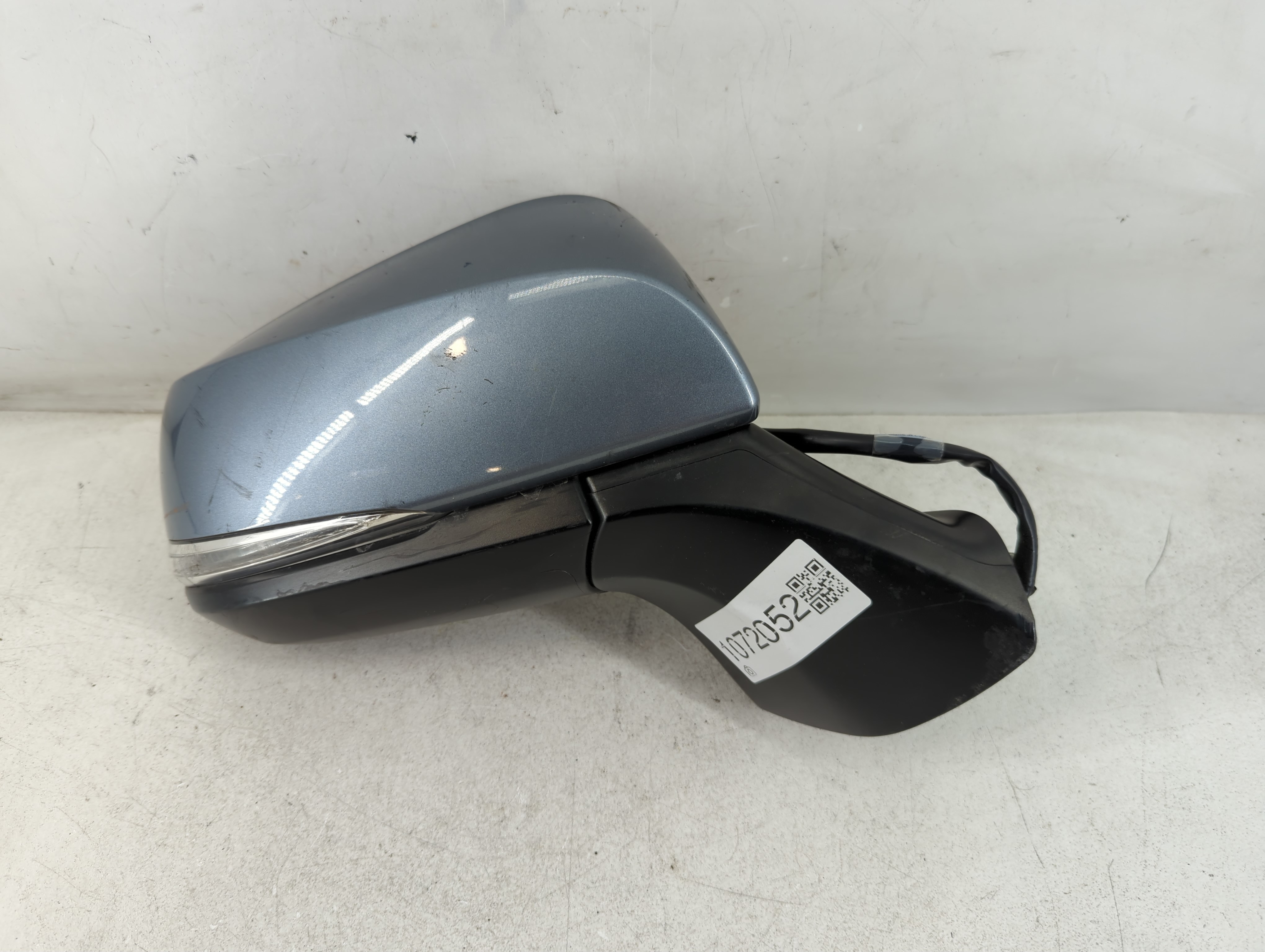2020-2022 Toyota Highlander Passenger Right Side View Power Door Mirror 1072052 - Oemusedautoparts1.com