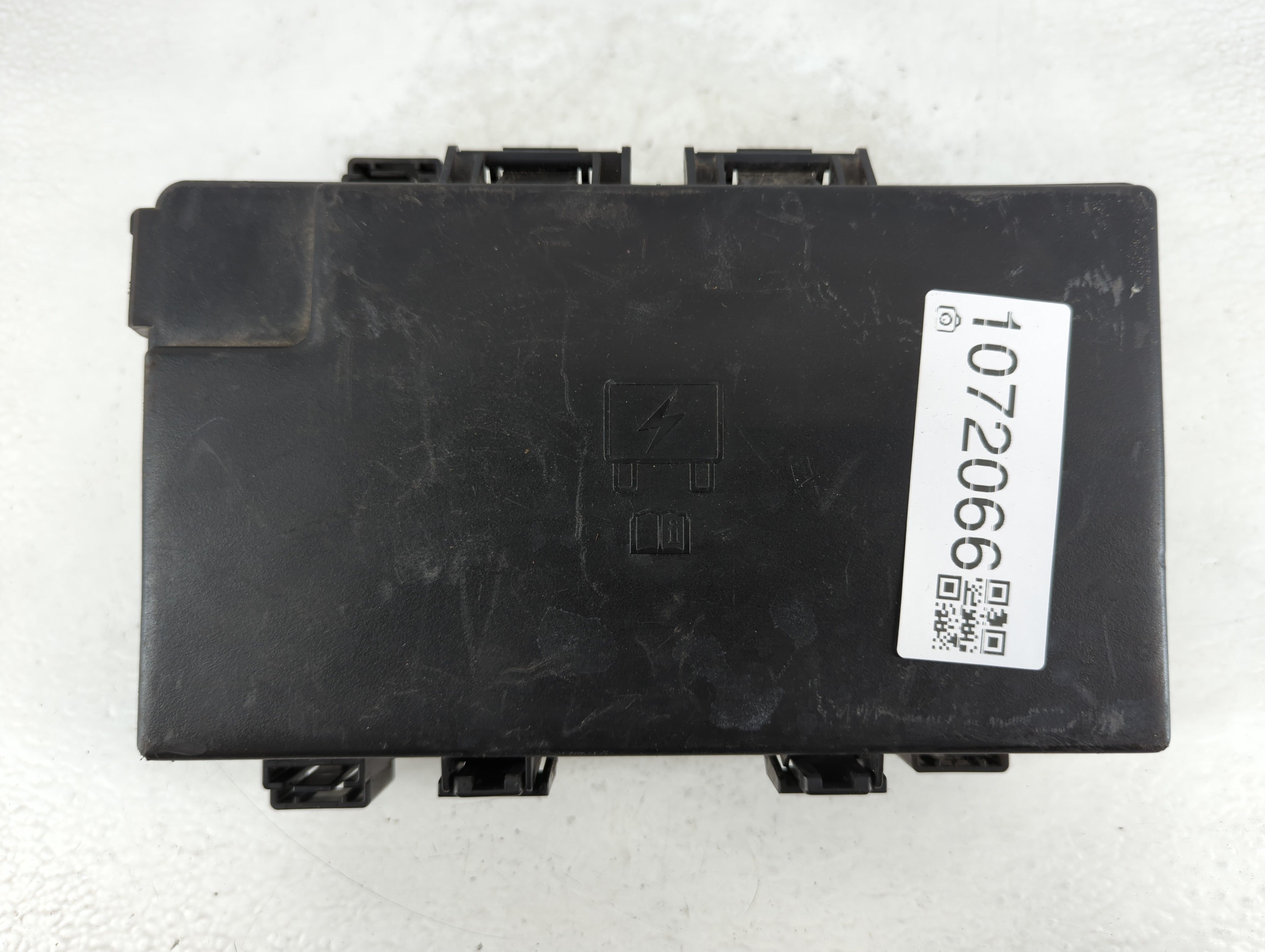 Picture of 2017 Dodge Ram 1500 Fusebox Fuse Box Relay Module P68322373aa 1072066