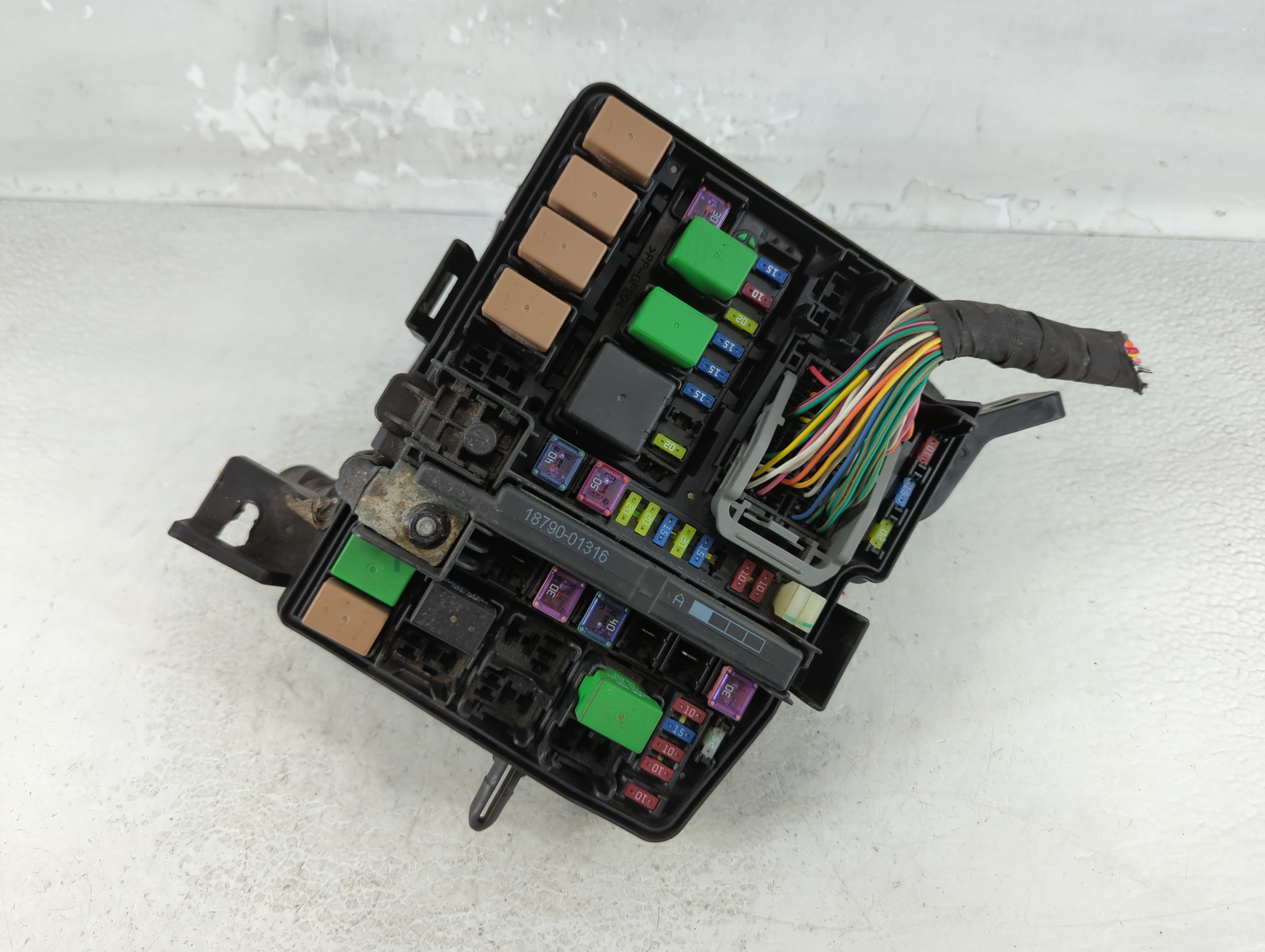 2011-2014 Hyundai Sonata Fusebox Fuse Box Relay Module Vs912003q194yb 1072070 - Oemusedautoparts1.com