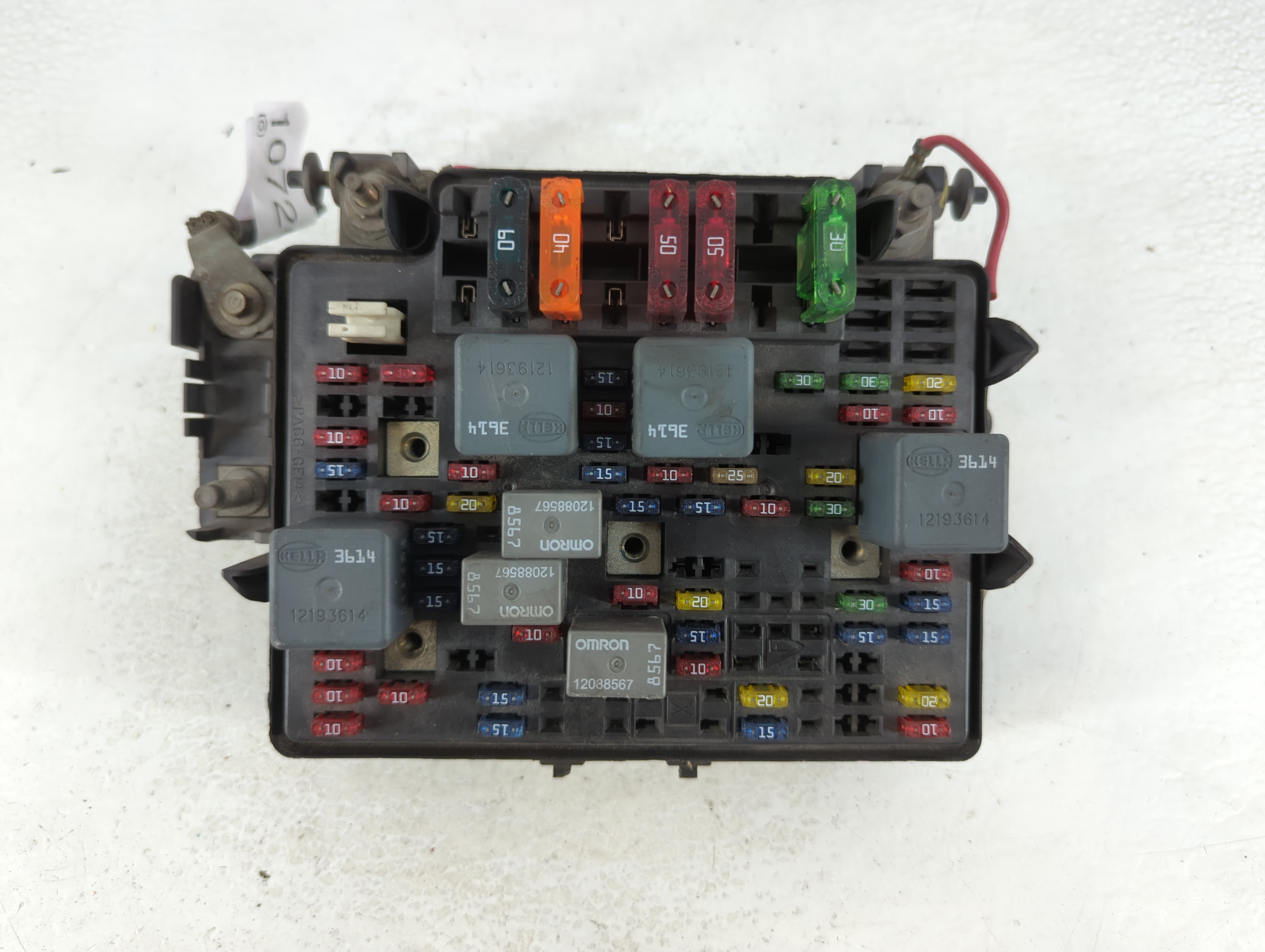 2000-2002 Chevrolet Silverado 1500 Fusebox Fuse Box Relay Module 1072079 - Oemusedautoparts1.com