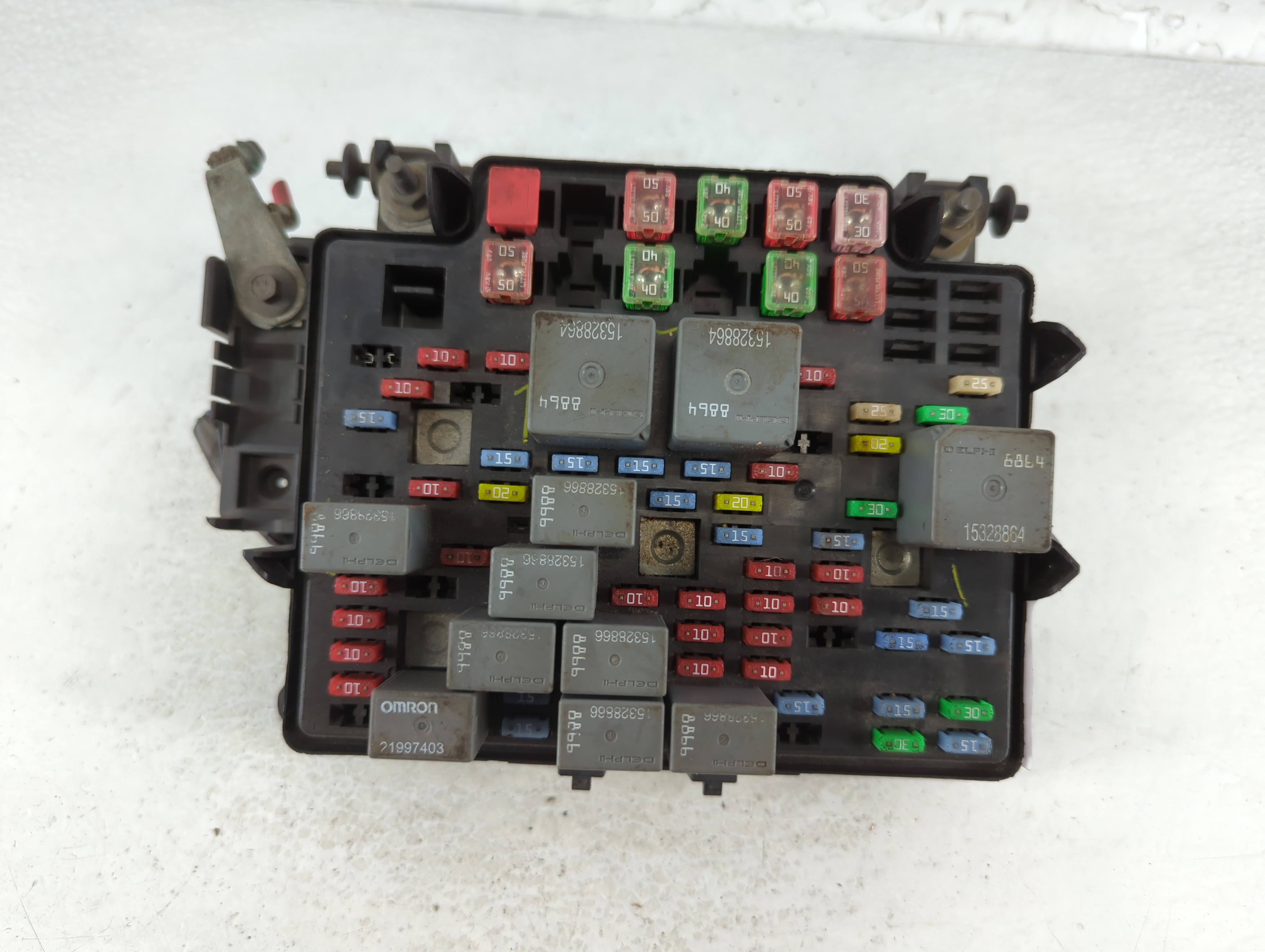 2006-2007 Chevrolet Silverado 1500 Fusebox Fuse Box Relay Module 1072081 - Oemusedautoparts1.com
