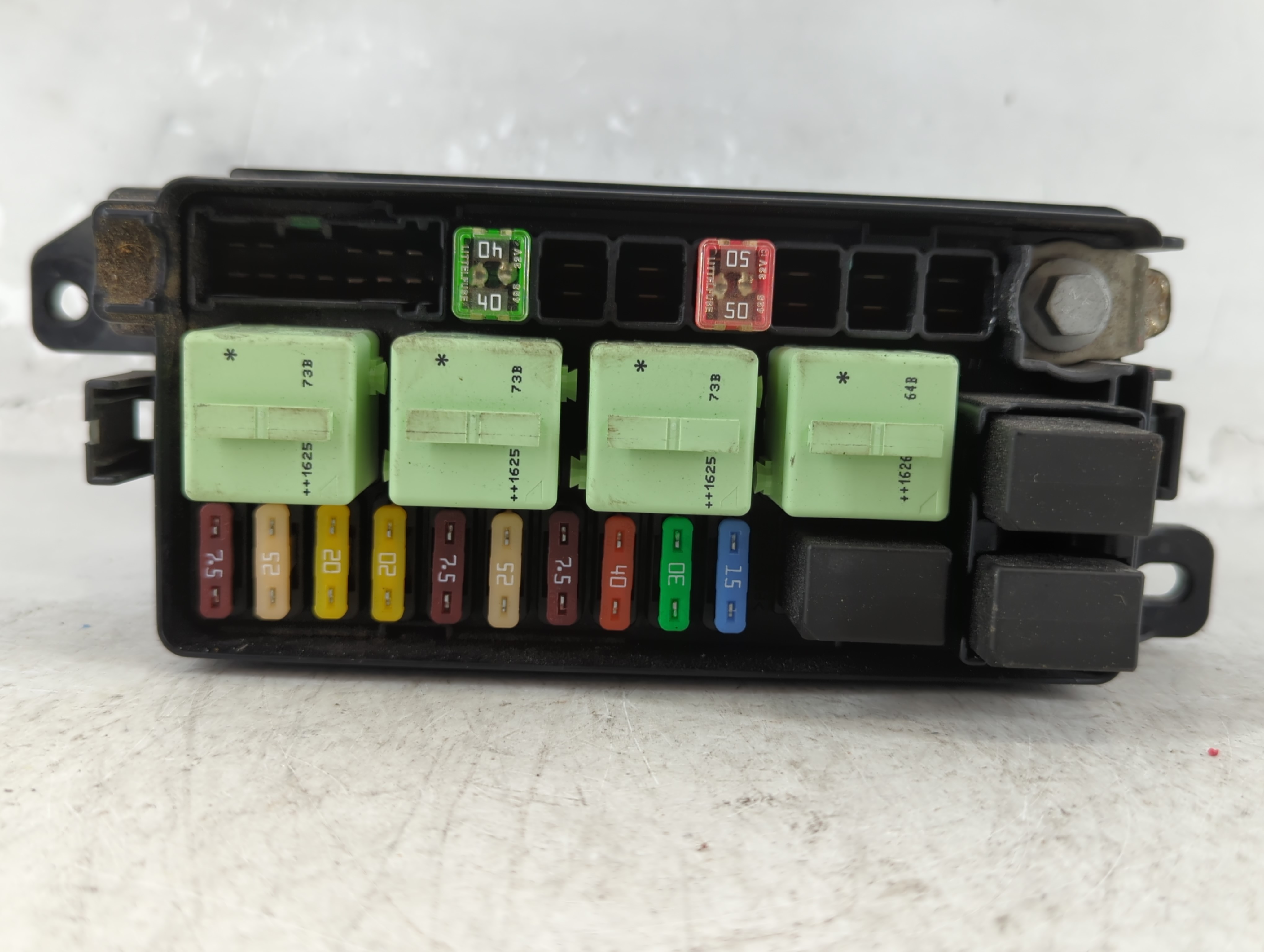 2016 Mini Cooper Countryman Fusebox Fuse Box Relay Module 9240943-02 1072084 - Oemusedautoparts1.com