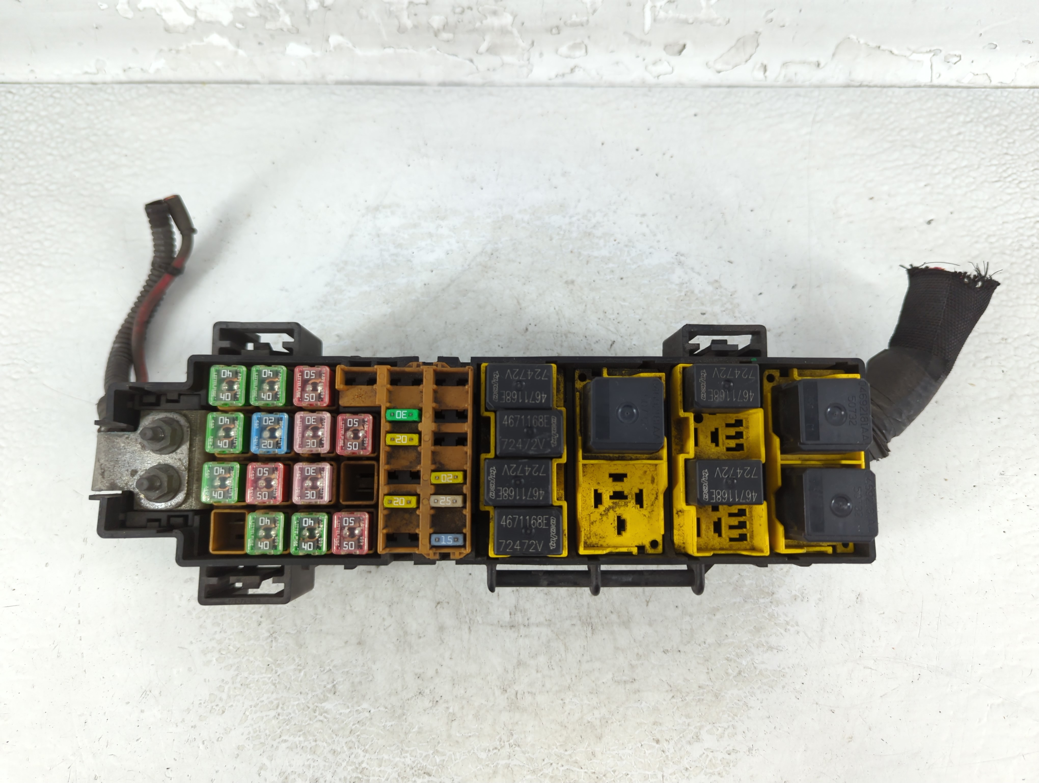 2005-2007 Jeep Liberty Fusebox Fuse Box Relay Module 56047664ad 1072089 - Oemusedautoparts1.com