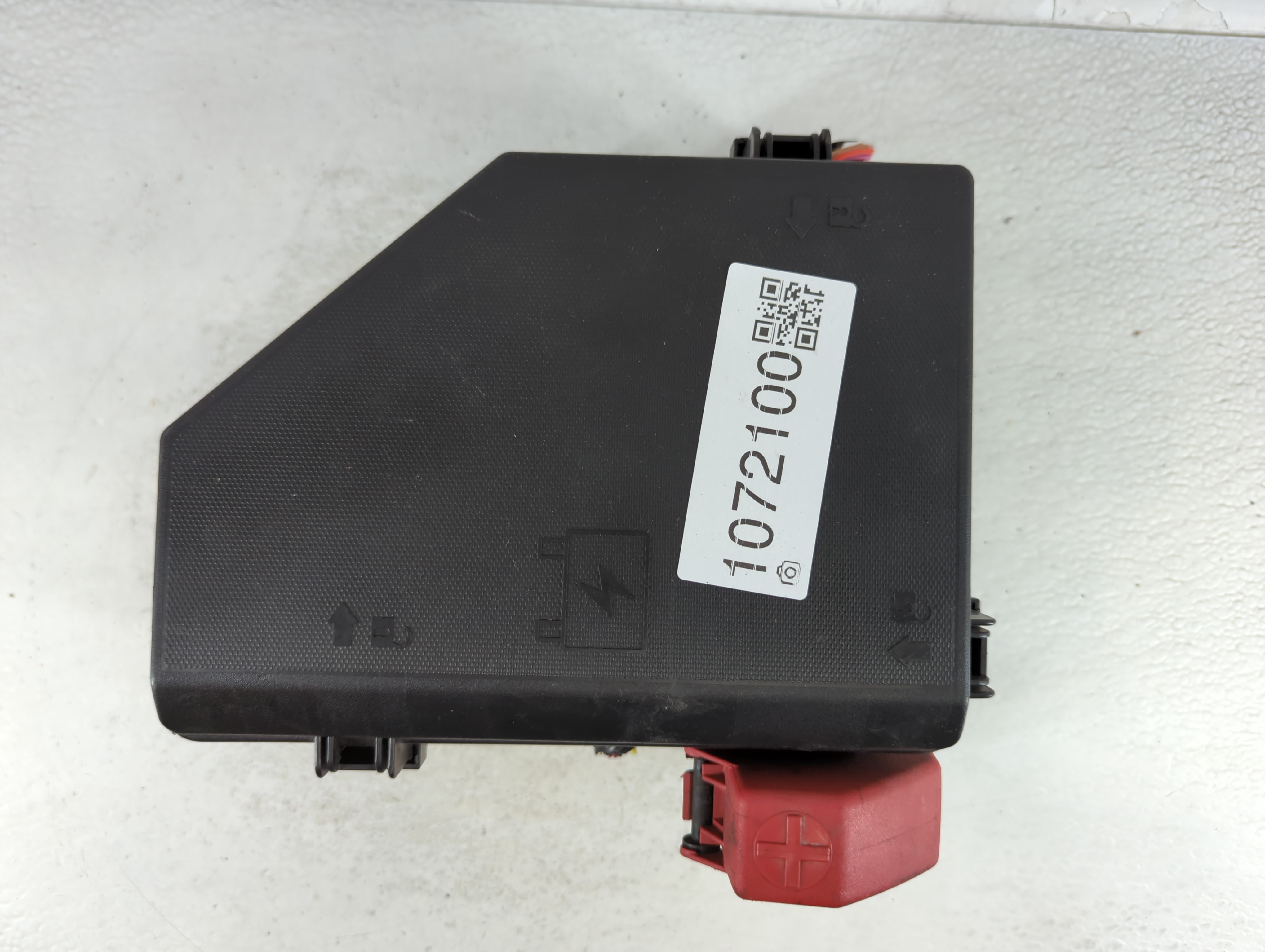 2012-2012 Chevrolet Traverse Fusebox Fuse Box Relay Module 1072100 - Oemusedautoparts1.com