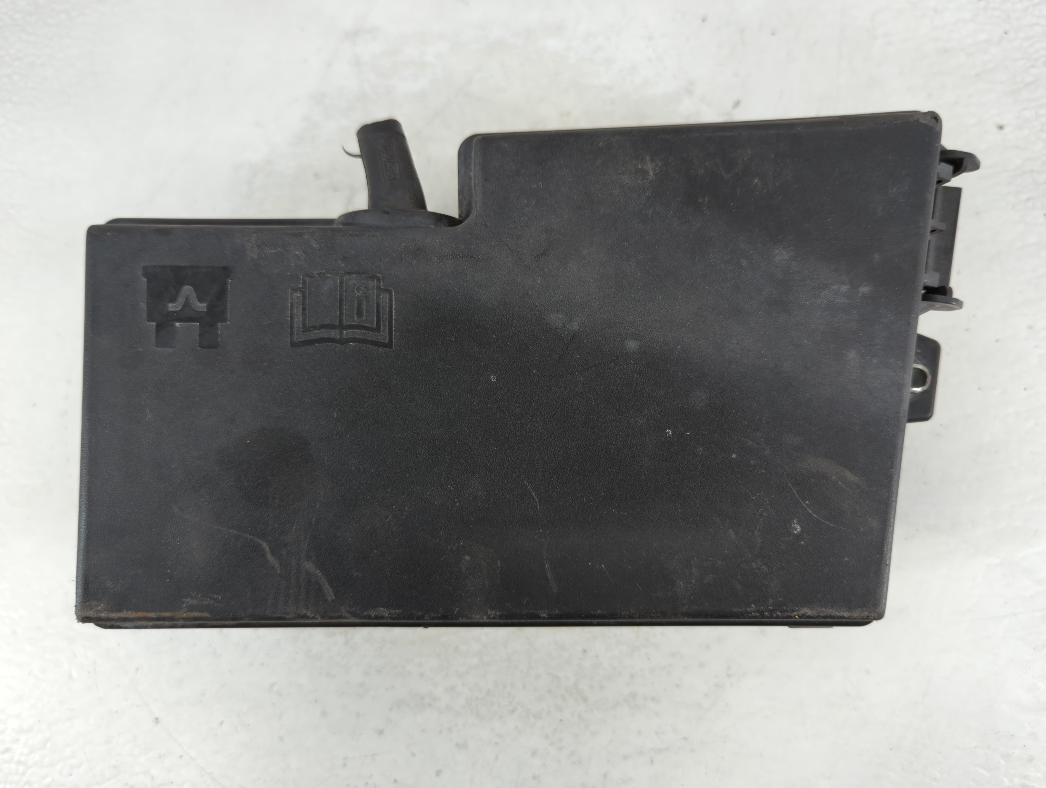 Volvo V40 Fusebox Fuse Box Relay Module 518818000 1072115 - Oemusedautoparts1.com