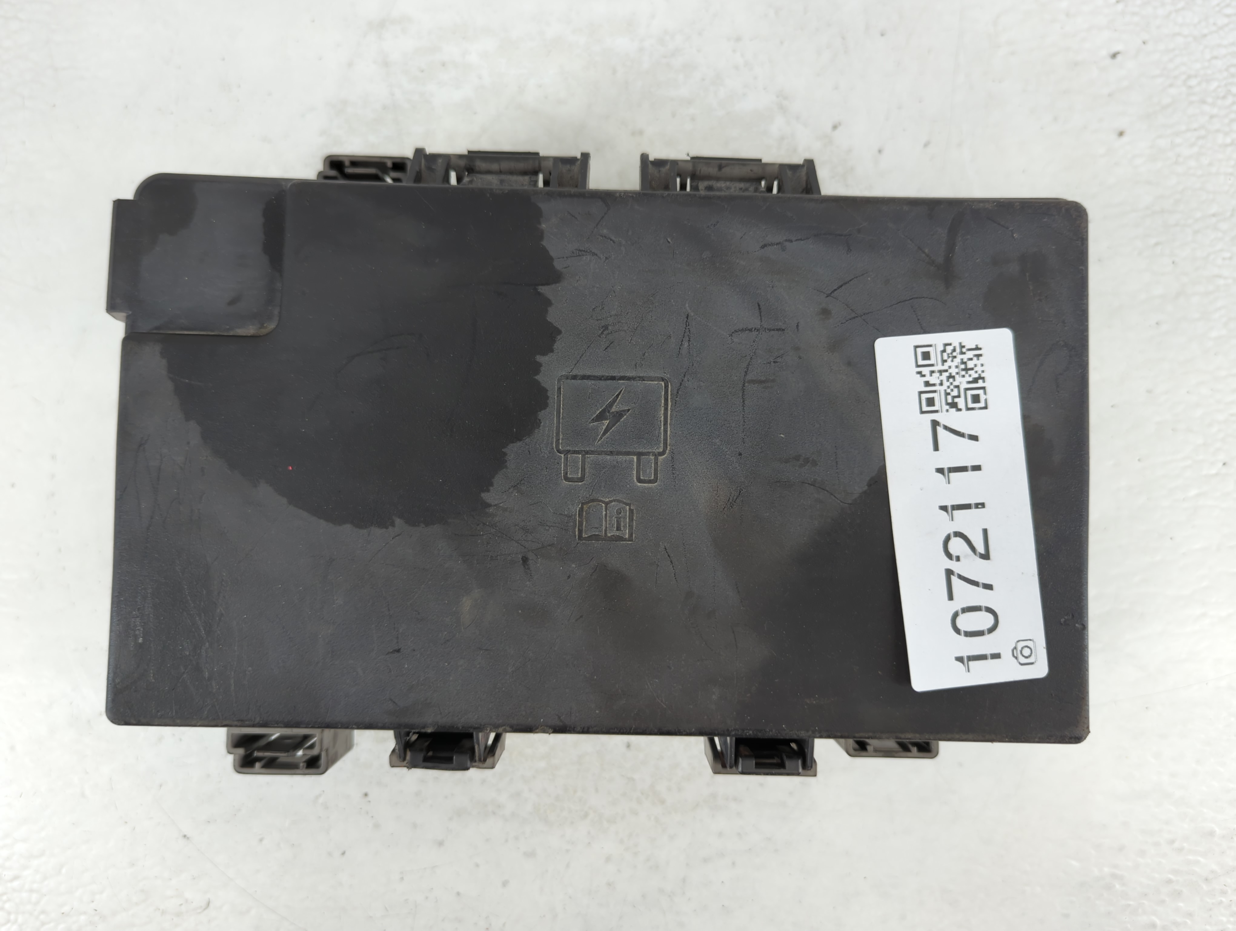 Picture of Dodge Ram 2500 Fusebox Fuse Box Relay Module Tipm 68437289ab 1072117