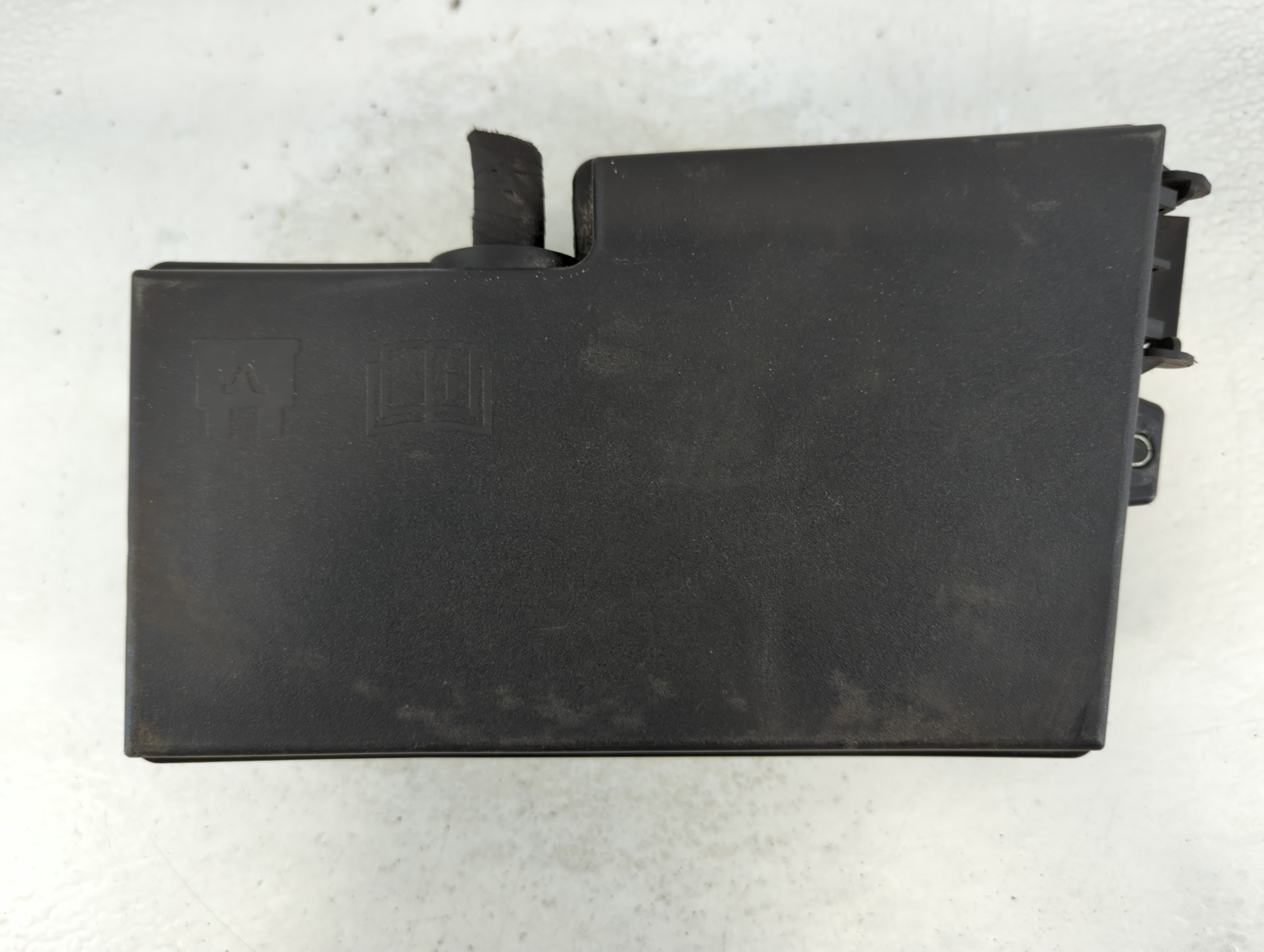 2013-2016 Ford Escape Fusebox Fuse Box Relay Module Av6t 14a067 Ac 1072141 - Oemusedautoparts1.com