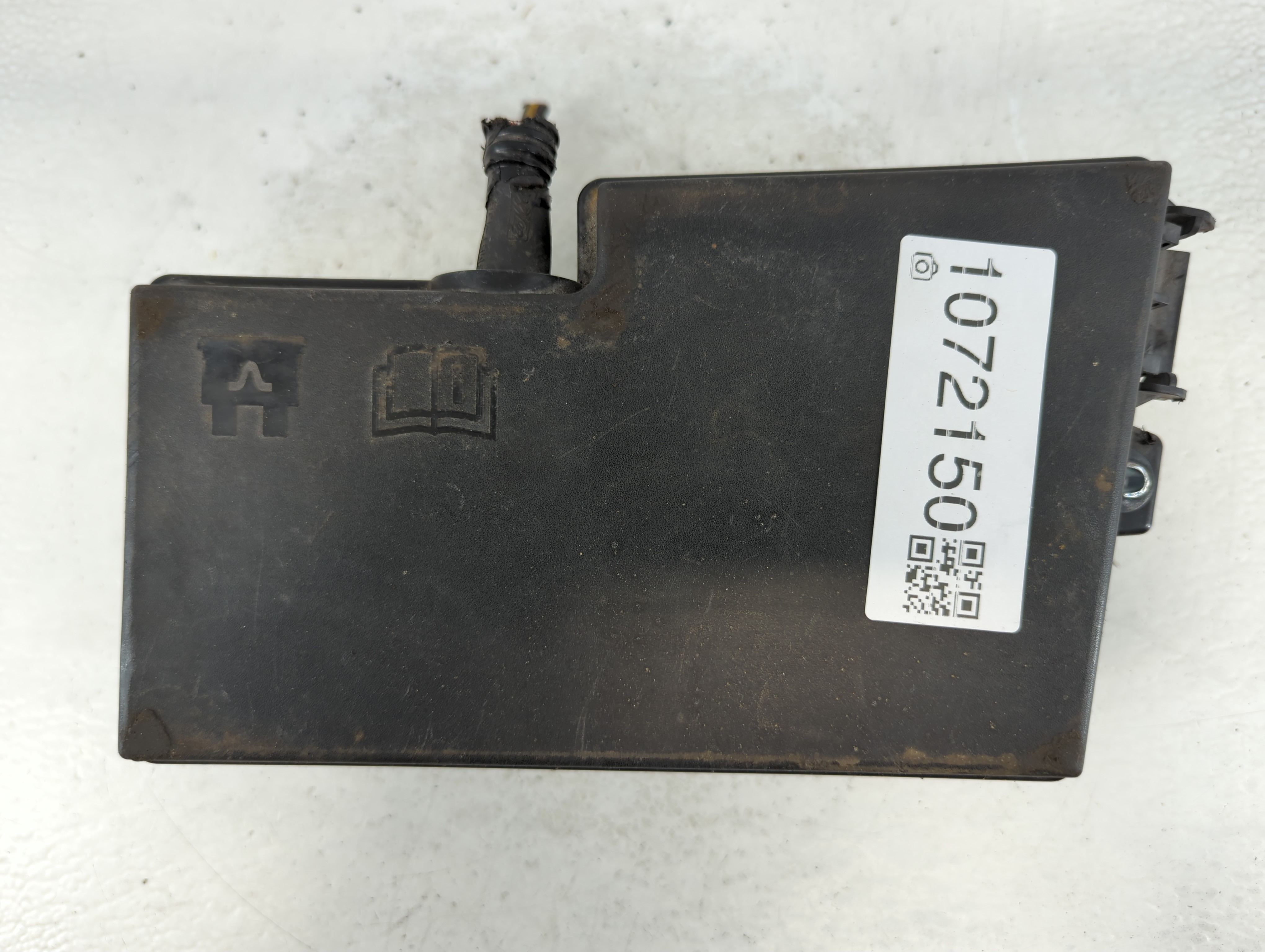 2004-2009 Mazda 3 Fusebox Fuse Box Relay Module 518818109 1072150 - Oemusedautoparts1.com