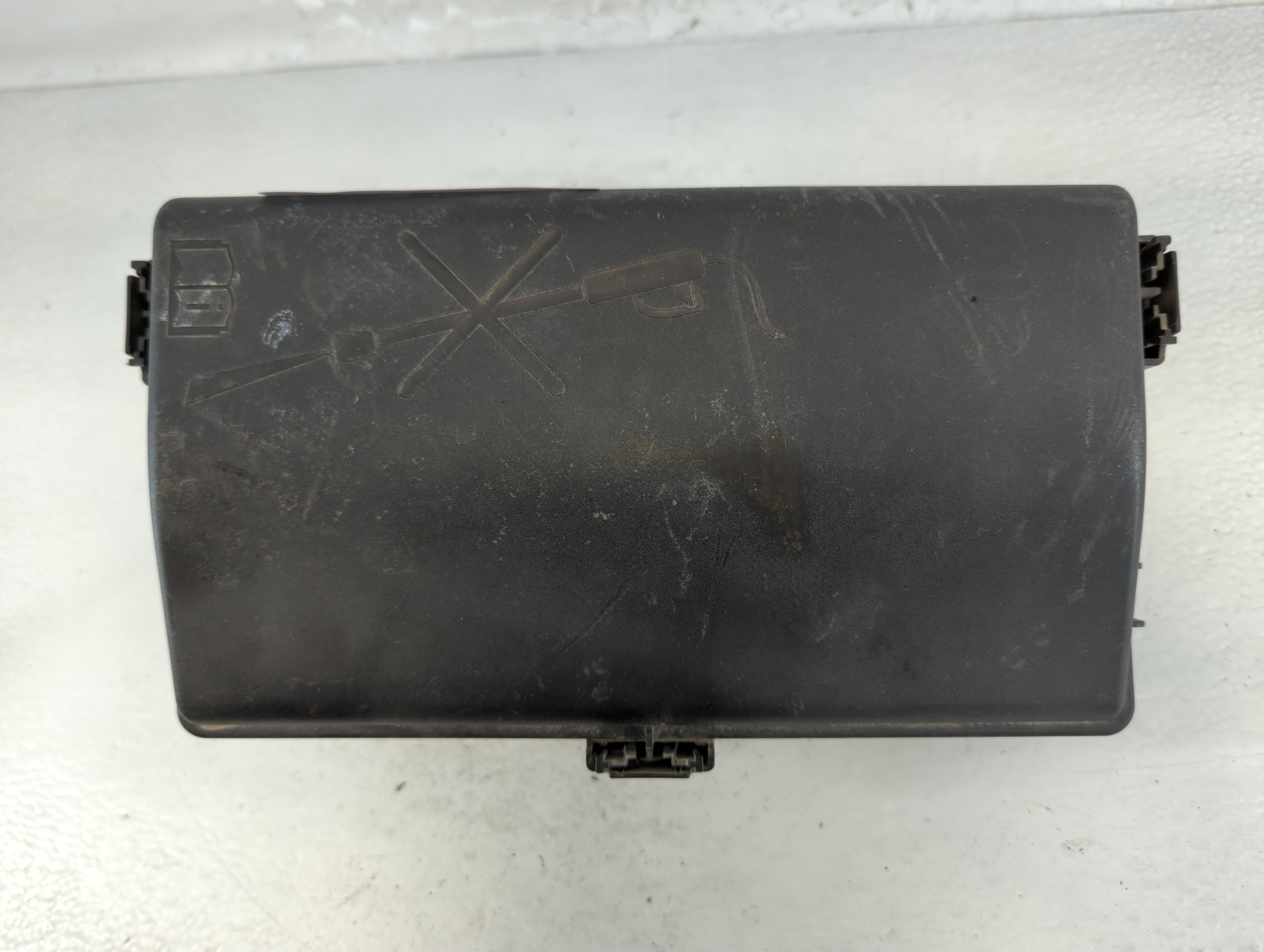 2016-2020 Chevrolet Impala Fusebox Fuse Box Relay Module 84080463 1072161 - Oemusedautoparts1.com