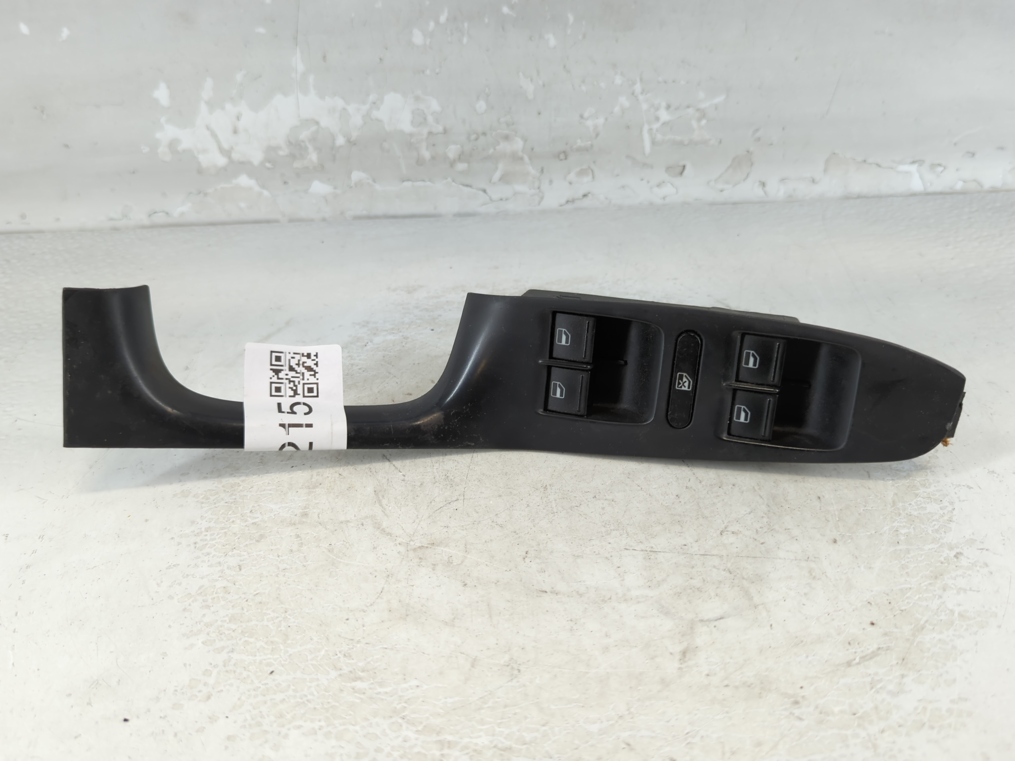 2005-2018 Volkswagen Jetta Driver Left Door Master Power Window Switch 1072215 - Oemusedautoparts1.com
