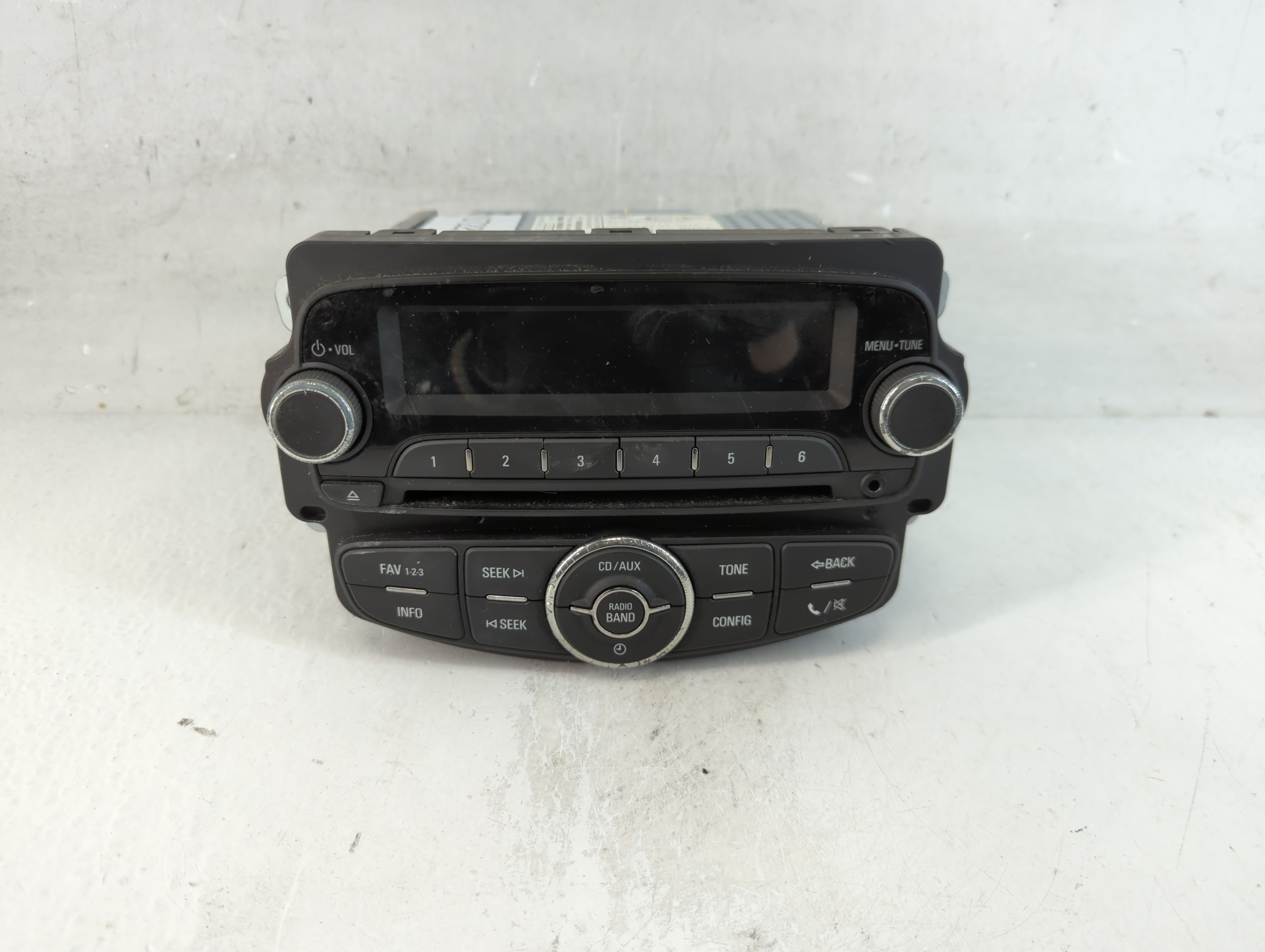 2012-2012 Chevrolet Sonic Am Fm Cd Player Radio Receiver 1072256 - Oemusedautoparts1.com