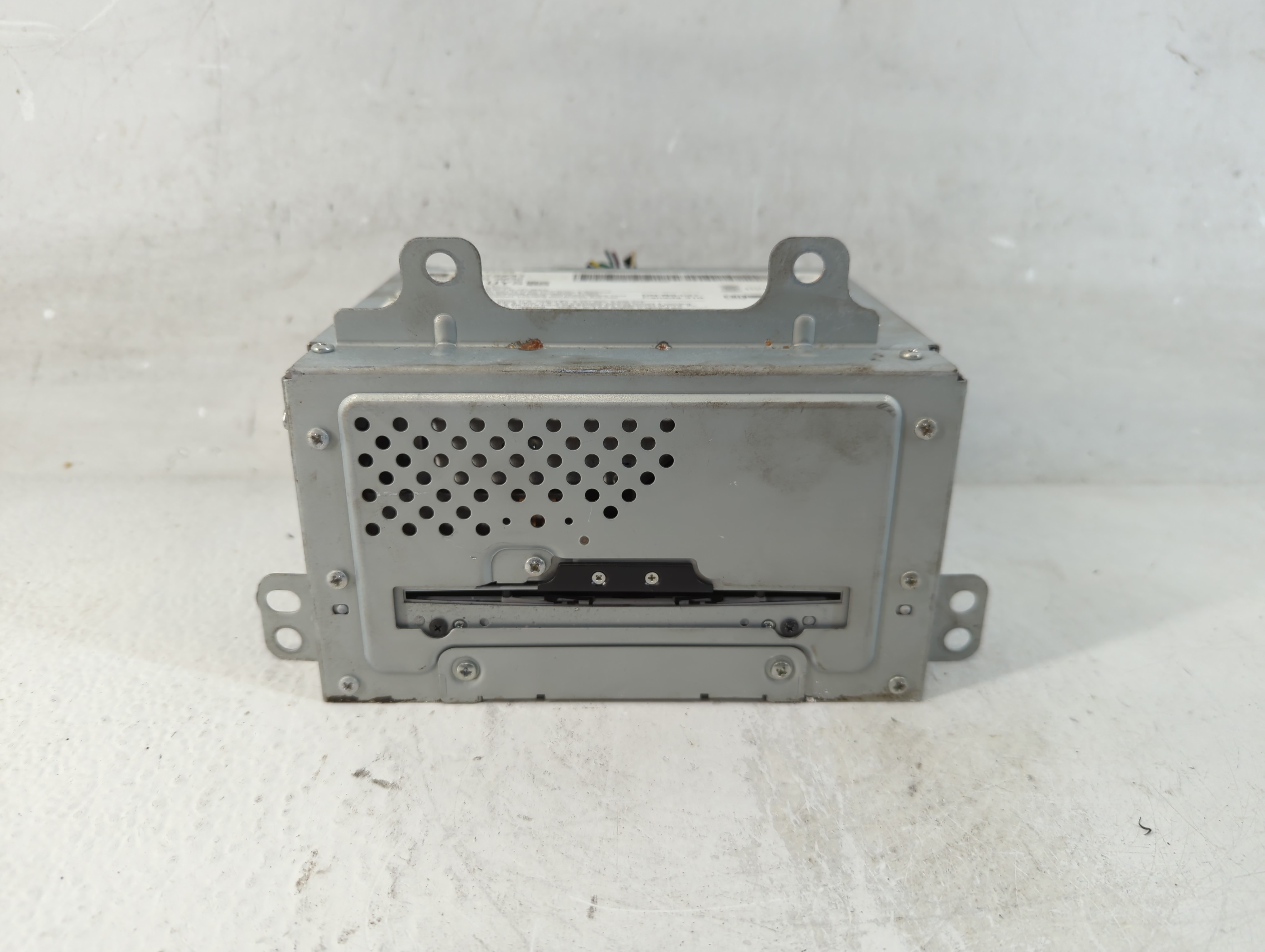2010-2012 Buick Lacrosse Am Fm Cd Player Radio Receiver 1072277 - Oemusedautoparts1.com