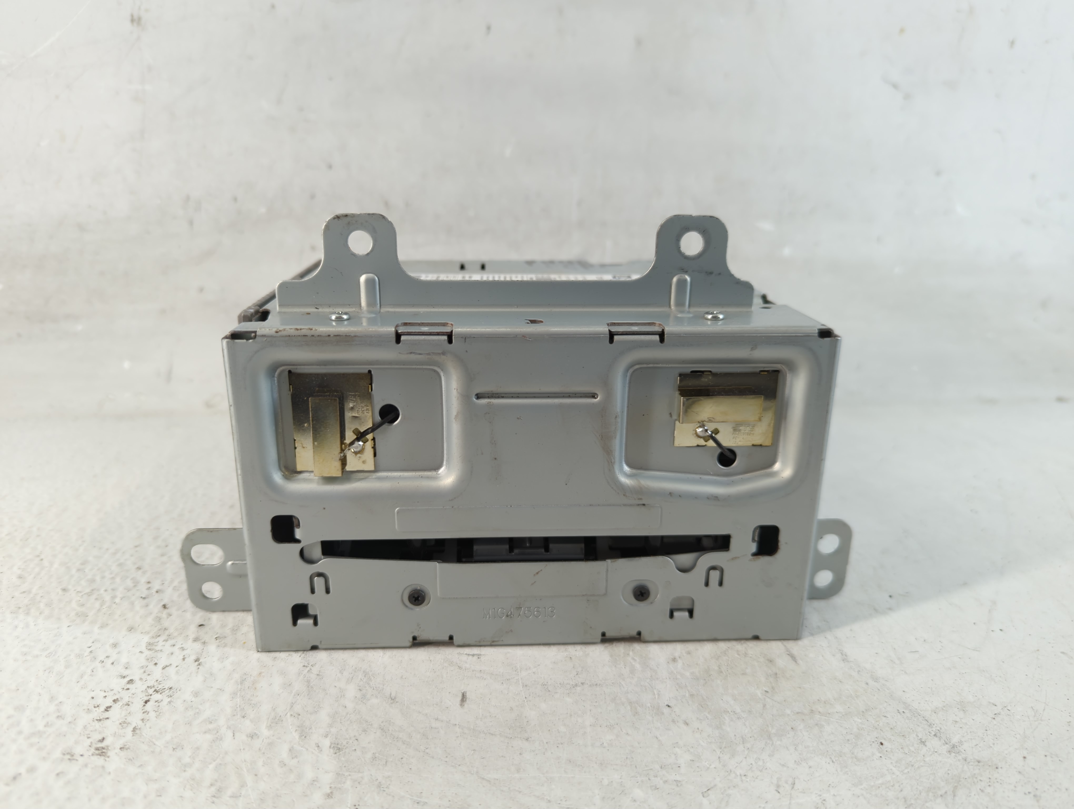 2014-2014 Buick Verano Am Fm Cd Player Radio Receiver 1072294 - Oemusedautoparts1.com