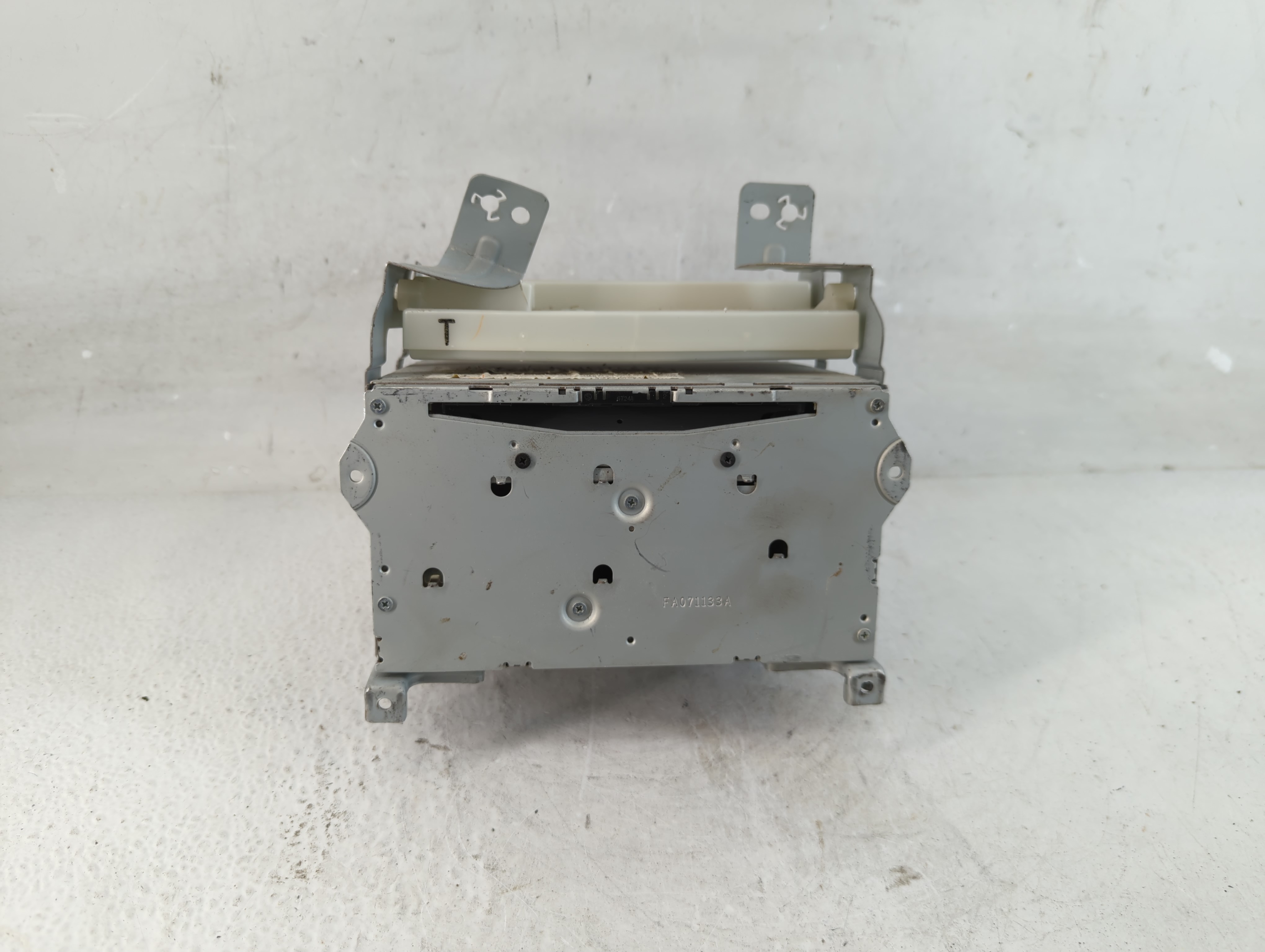 2011-2013 Infiniti G37 Am Fm Cd Player Radio Receiver 1072315 - Oemusedautoparts1.com