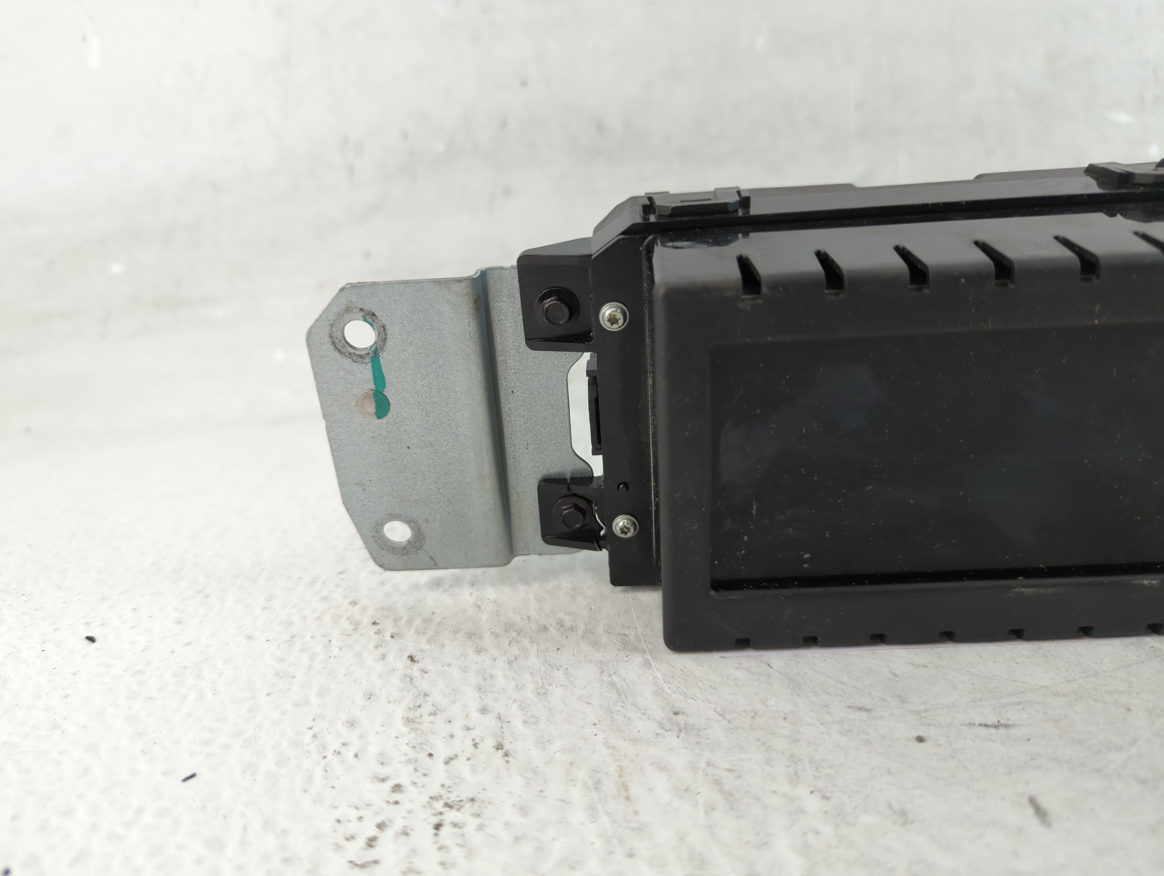 2014-2014 Ford Fusion Am Fm Cd Player Radio Receiver 1072334 - Oemusedautoparts1.com