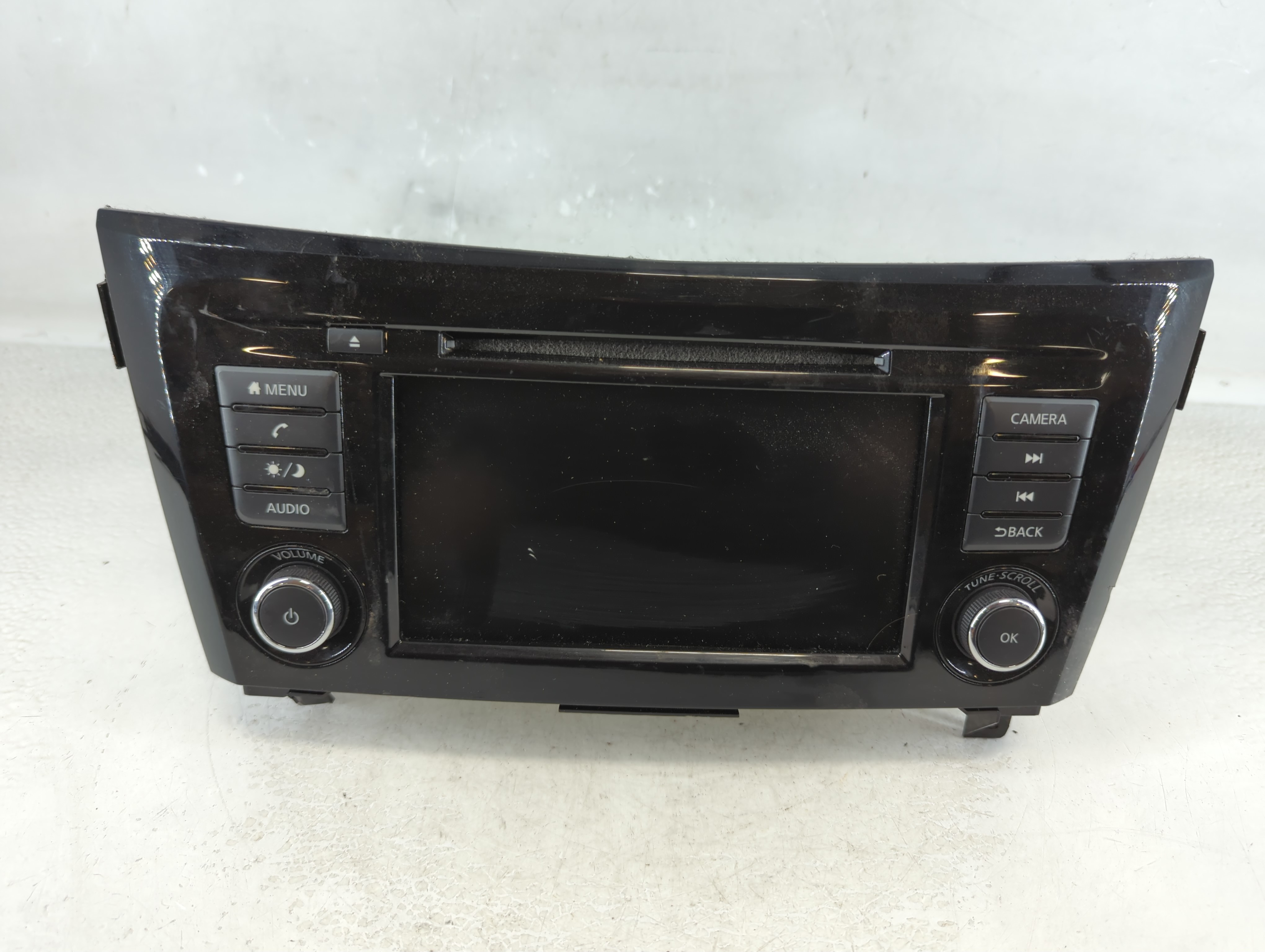 Picture of 2018-2020 Nissan Rogue Am Fm Cd Player Radio Receiver 1072341