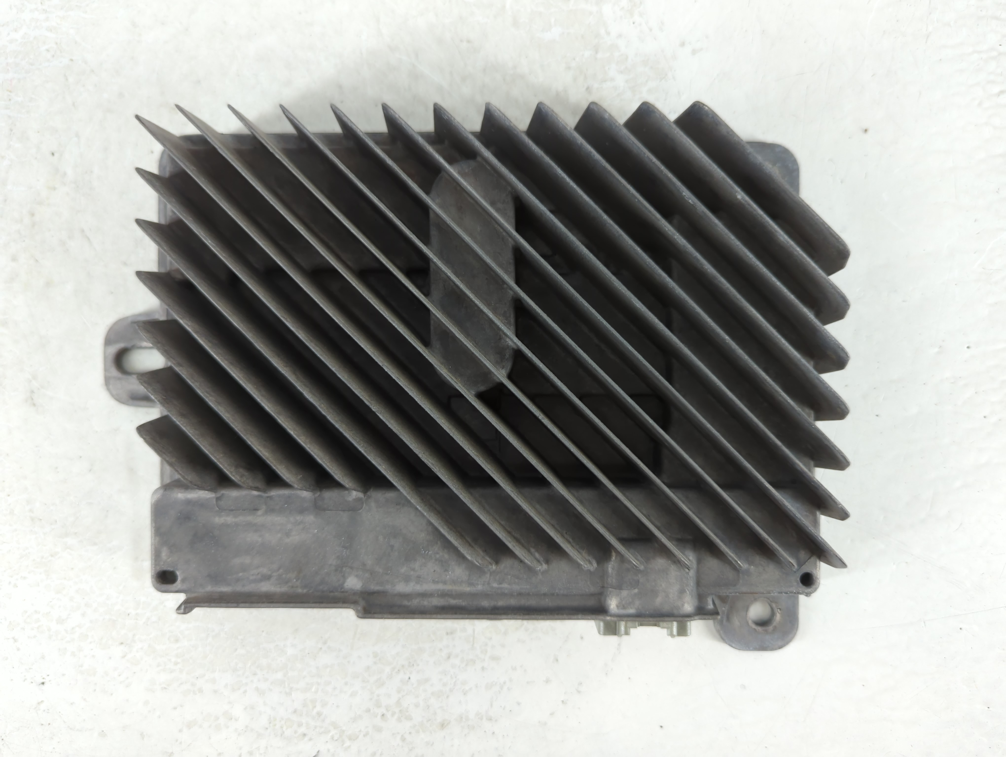 Picture of 2016-2016 Chevrolet Cruze Engine Control Computer Ecu Pcm Ecm Pcu Oem 1072459