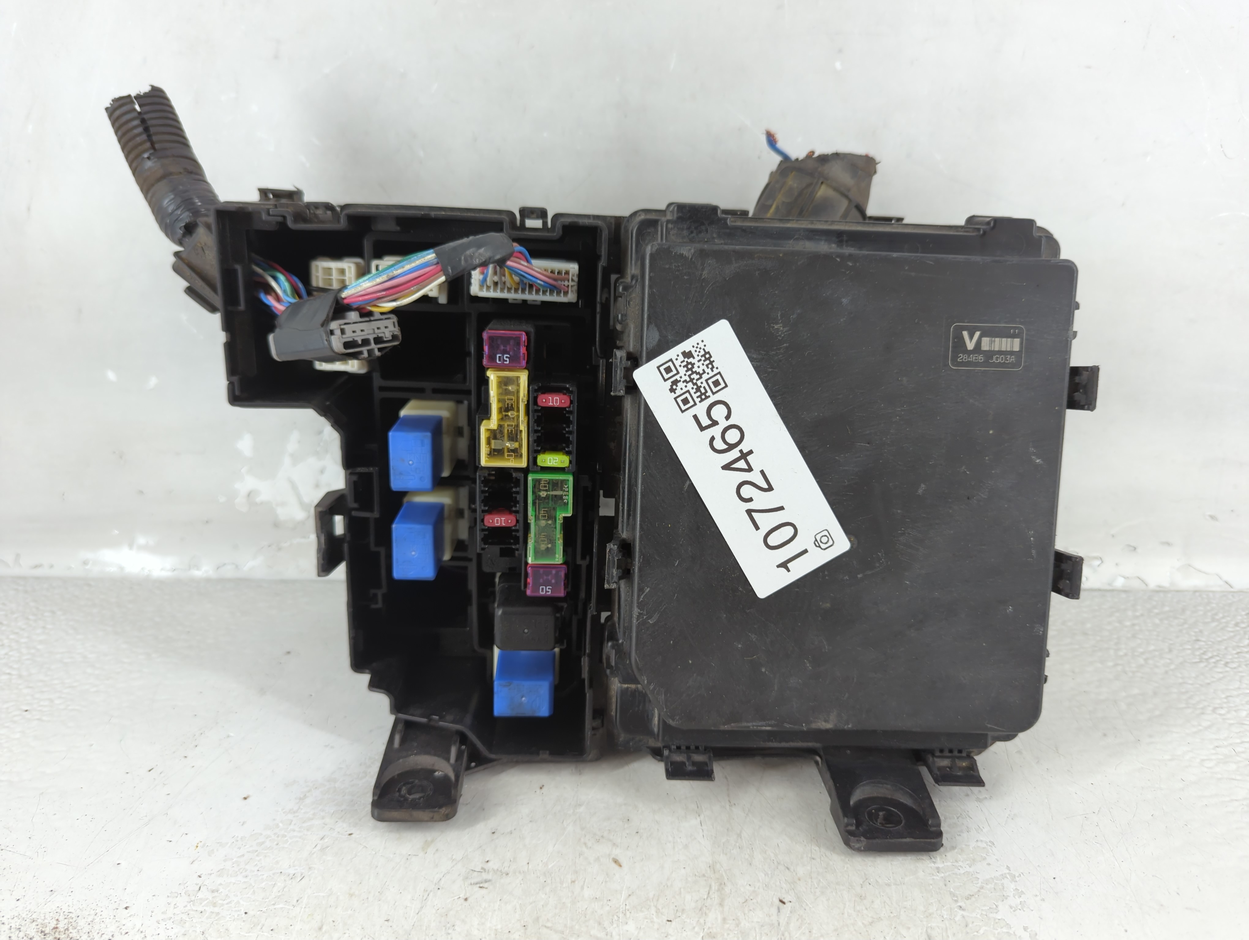 Picture of 2012-2015 Nissan Rogue Fusebox Fuse Box Relay Module 284b6 Jg03a 1072465