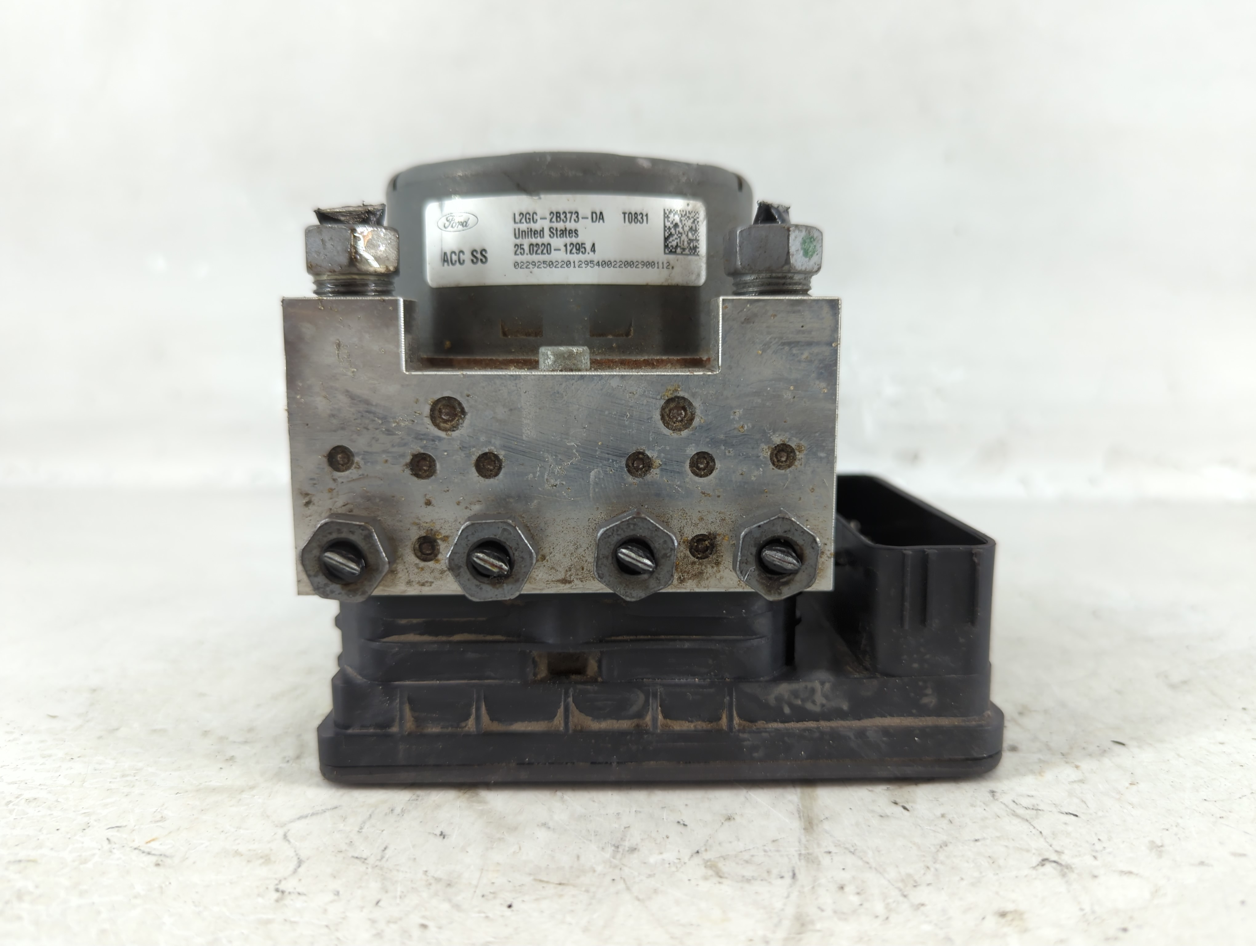 2019-2020 Ford Edge Abs Pump Control Module 1072487 - Oemusedautoparts1.com