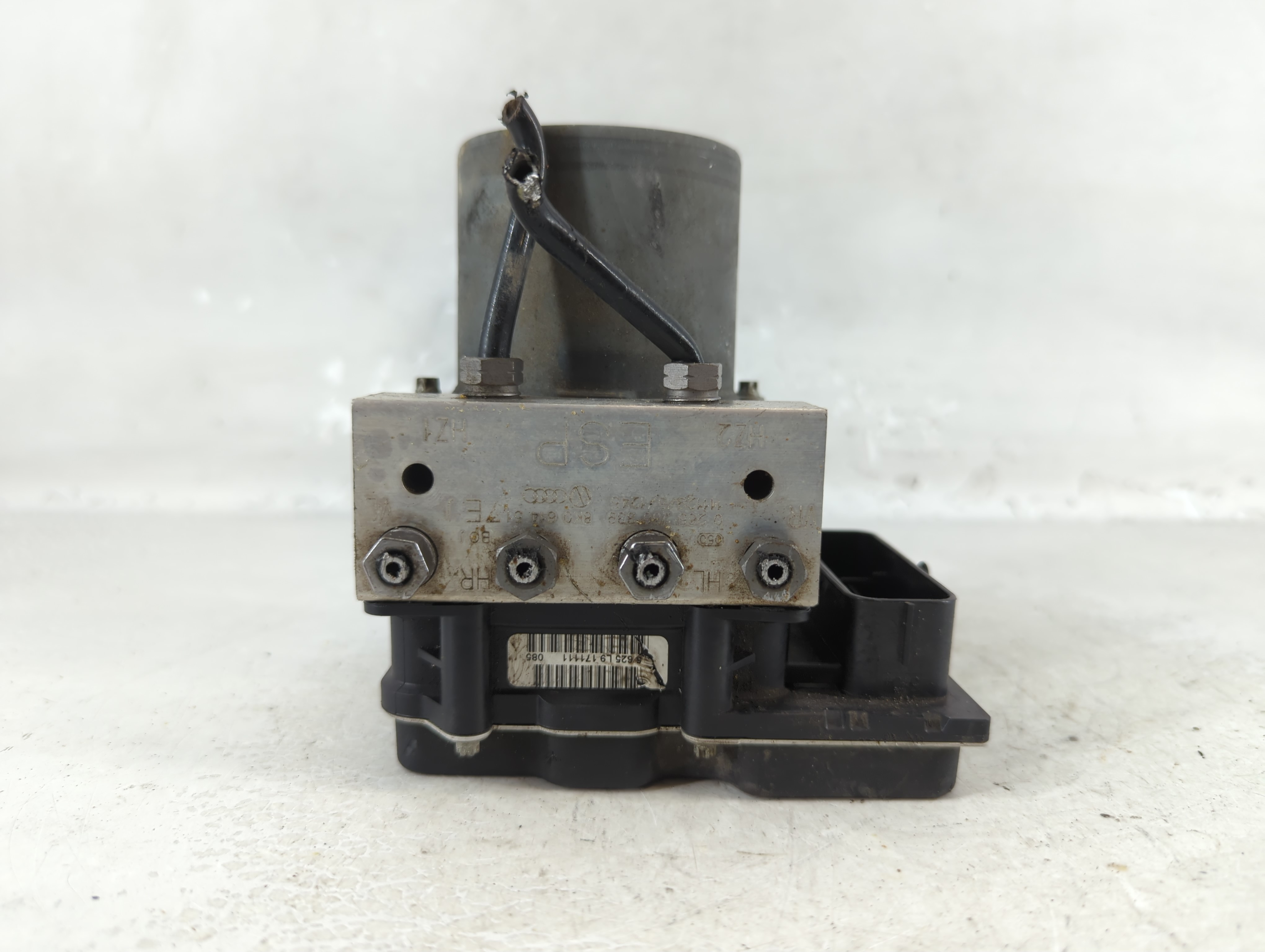 Audi A5 Abs Pump Control Module 1072490 - Oemusedautoparts1.com