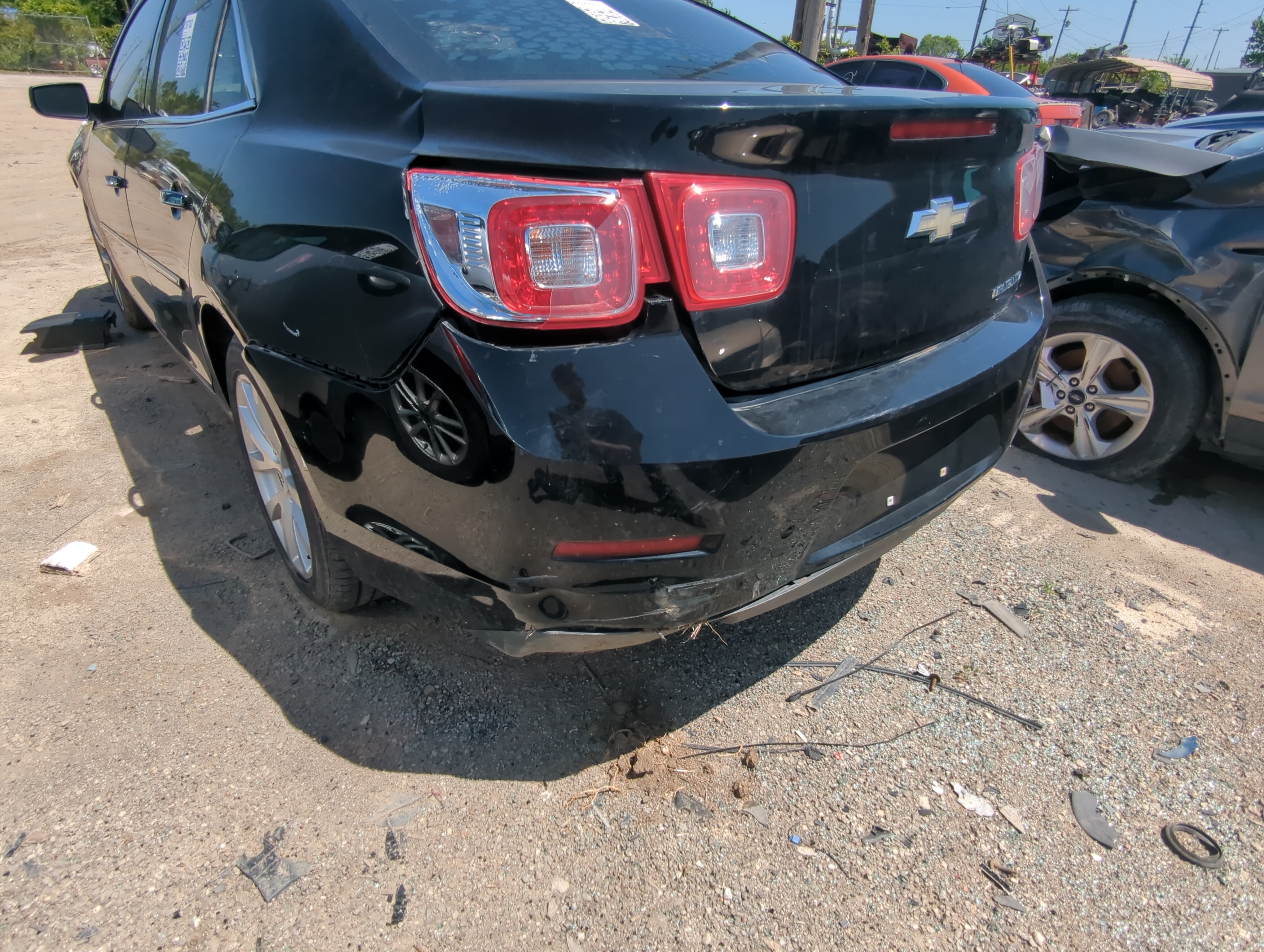 Picture of 2013-2016 Chevrolet Malibu Rear Bumper Assembly Oem 1072578