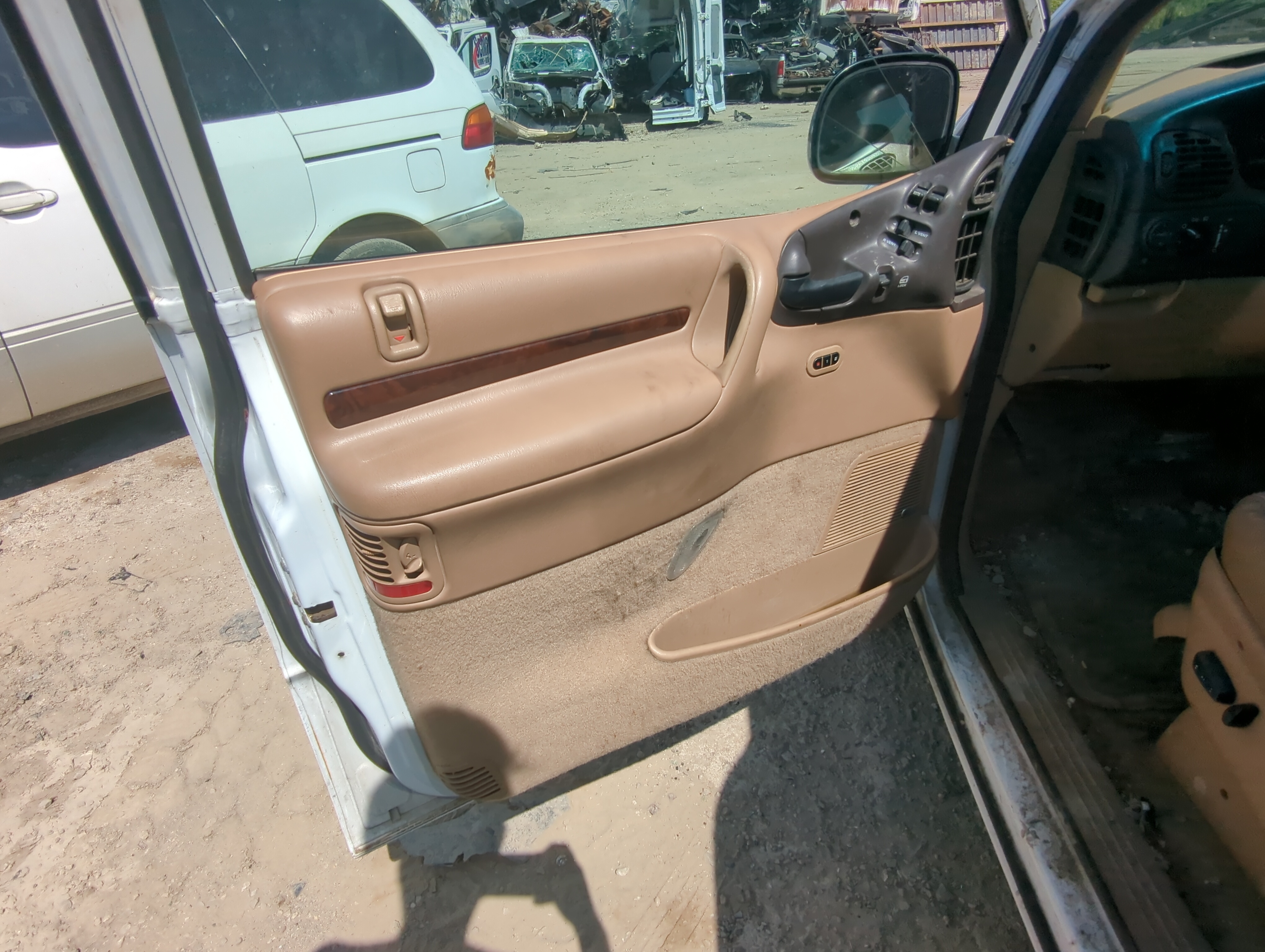 1996 Chrysler Town & Country Front Left Driver Interior Door Panel Trim 1072693 - Oemusedautoparts1.com