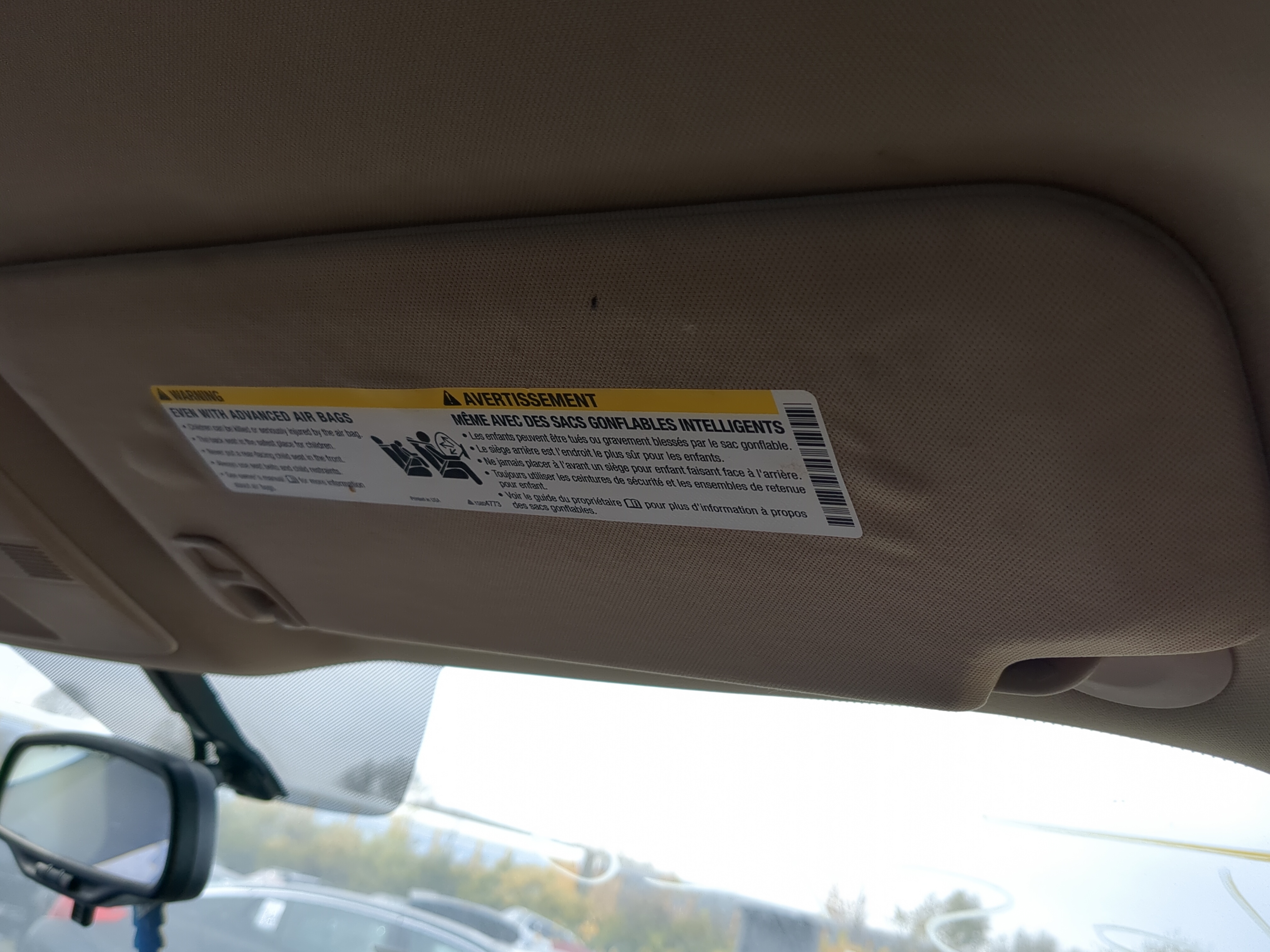 Picture of Saturn Outlook Passenger Sun Visor Mirror Right Sunvisor 1073093