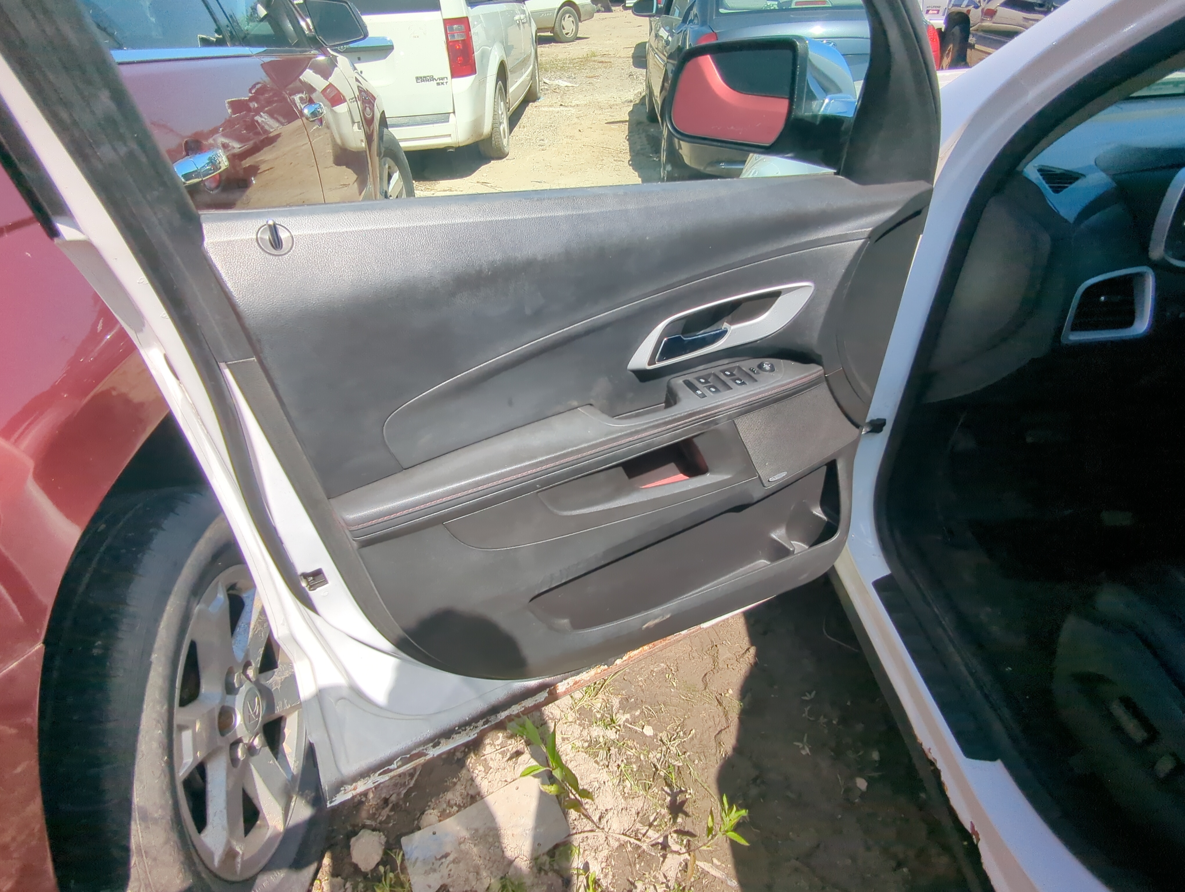 Picture of 2010 Chevrolet Equinox Front Left Driver Interior Door Panel Trim 1073317