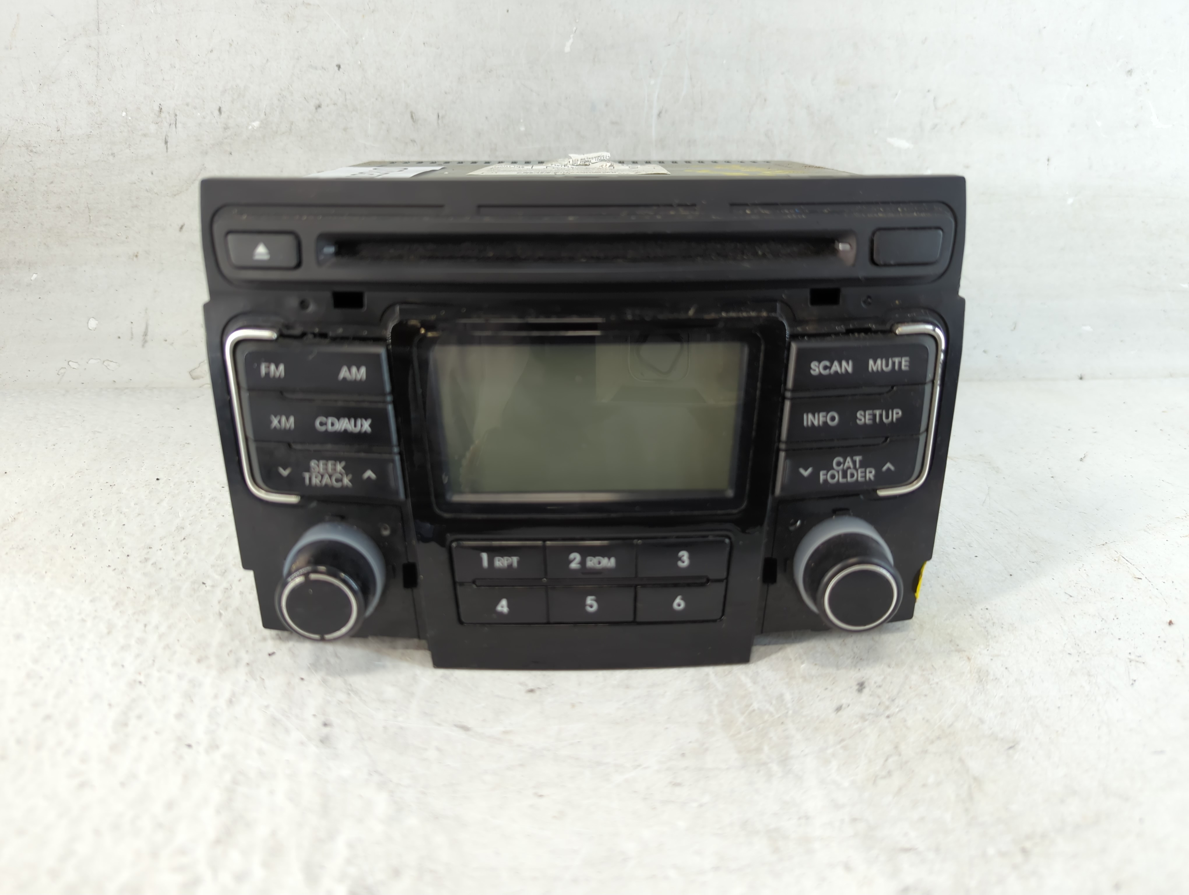 Picture of Hyundai Sonata Sonata Am Fm Cd Player Radio Receiver 1073373