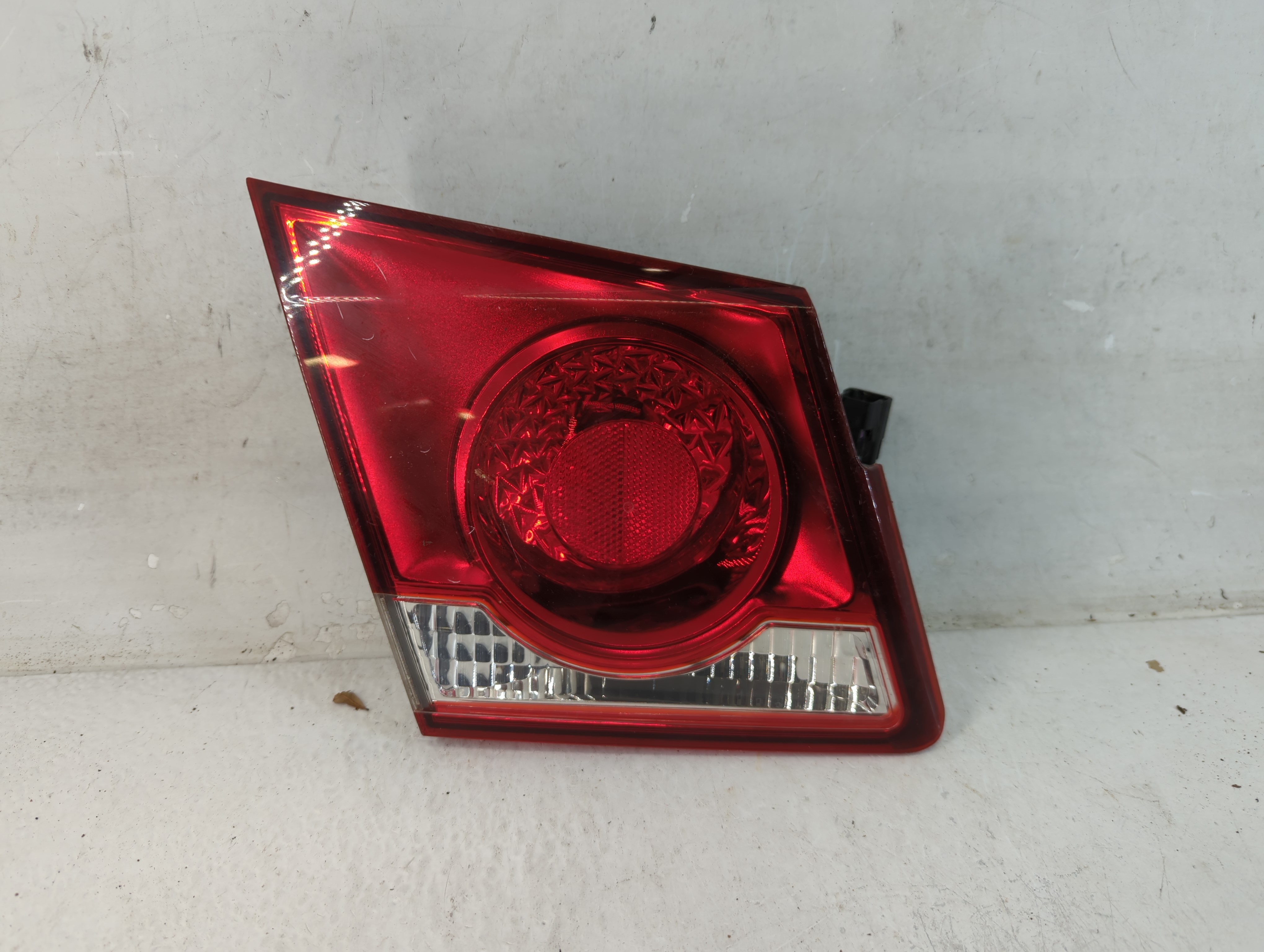 2011-2016 Chevrolet Cruze Driver Left Side Tail Light Taillight Oem 1073378 - Oemusedautoparts1.com