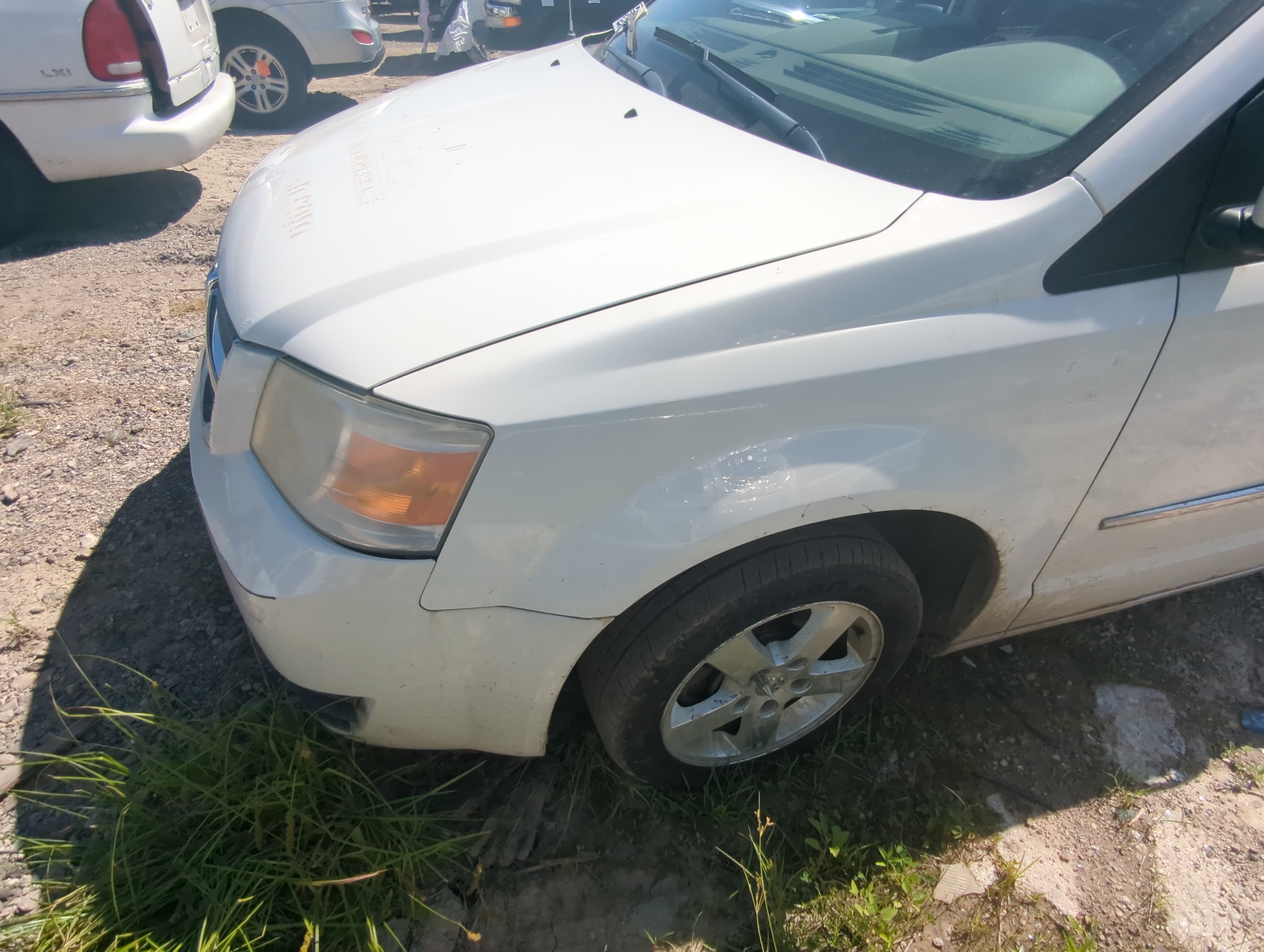 Picture of Dodge Caravan Driver Fender 1073557