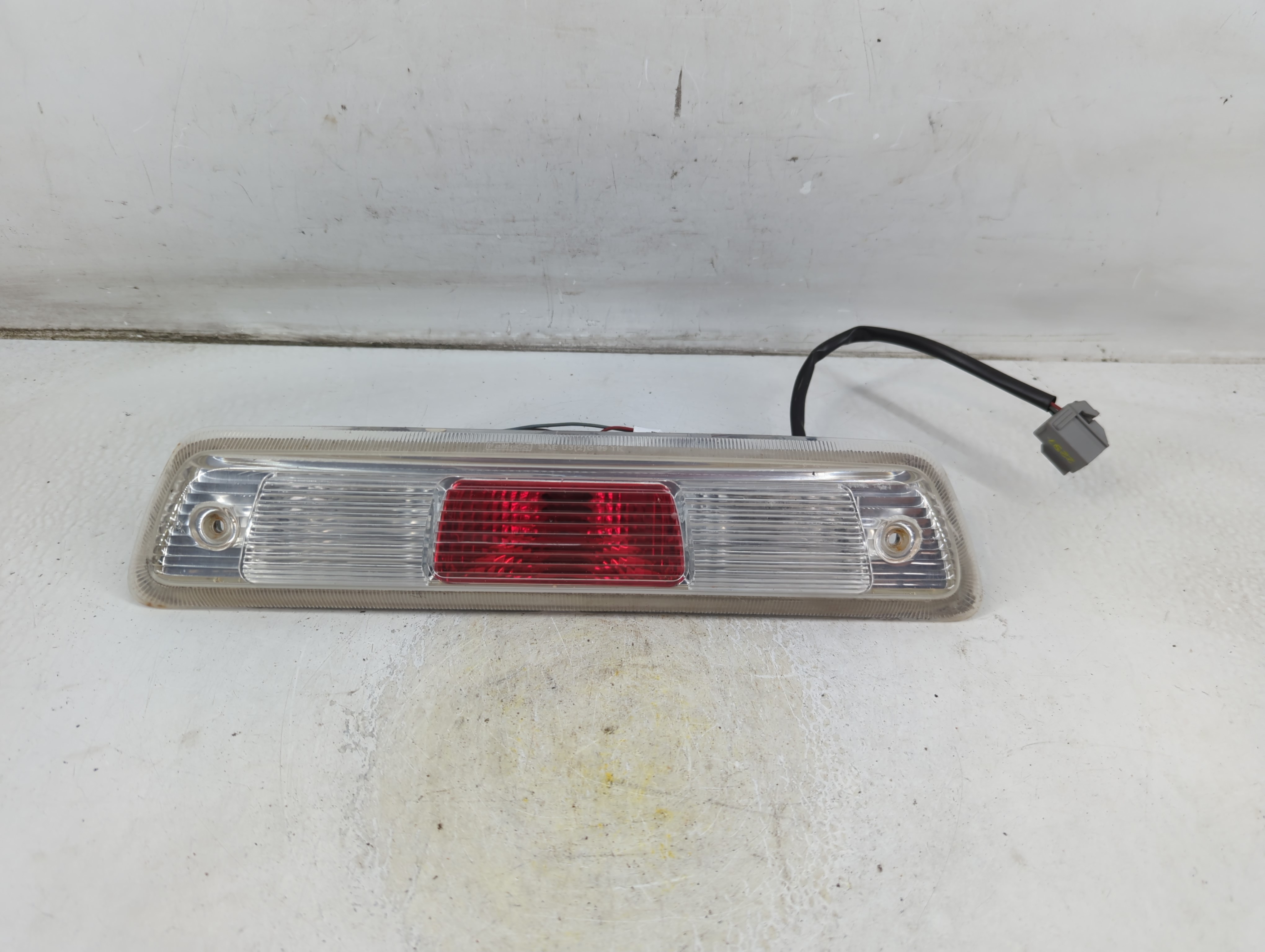 2014 Ford F-150 Third Brake Light Tail Light 1073581 - Oemusedautoparts1.com