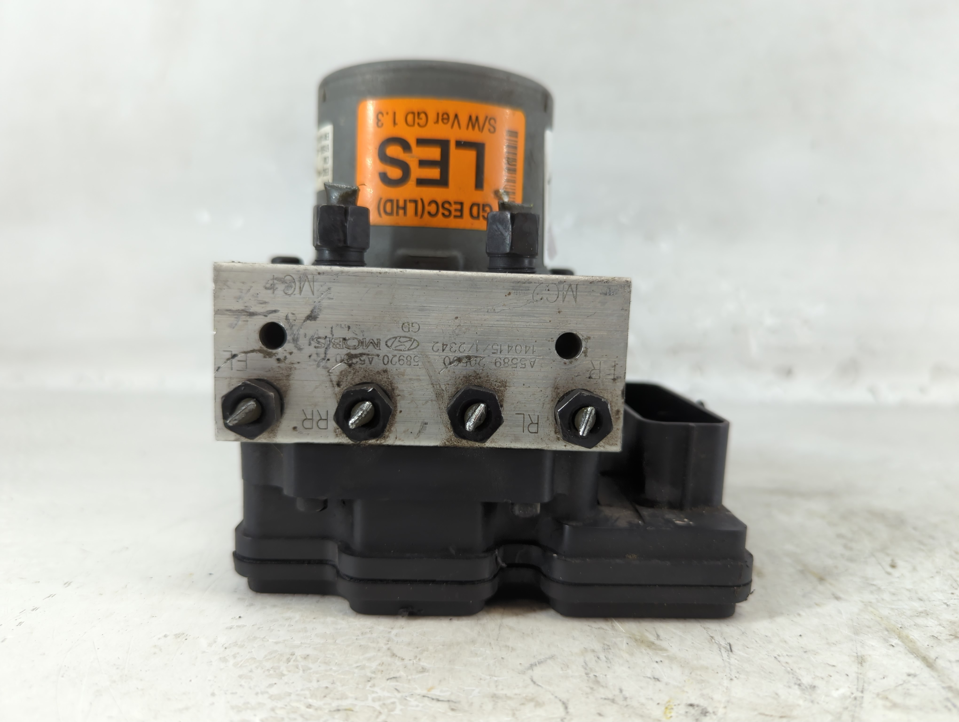 Hyundai Elantra Abs Pump Control Module 1073592 - Oemusedautoparts1.com