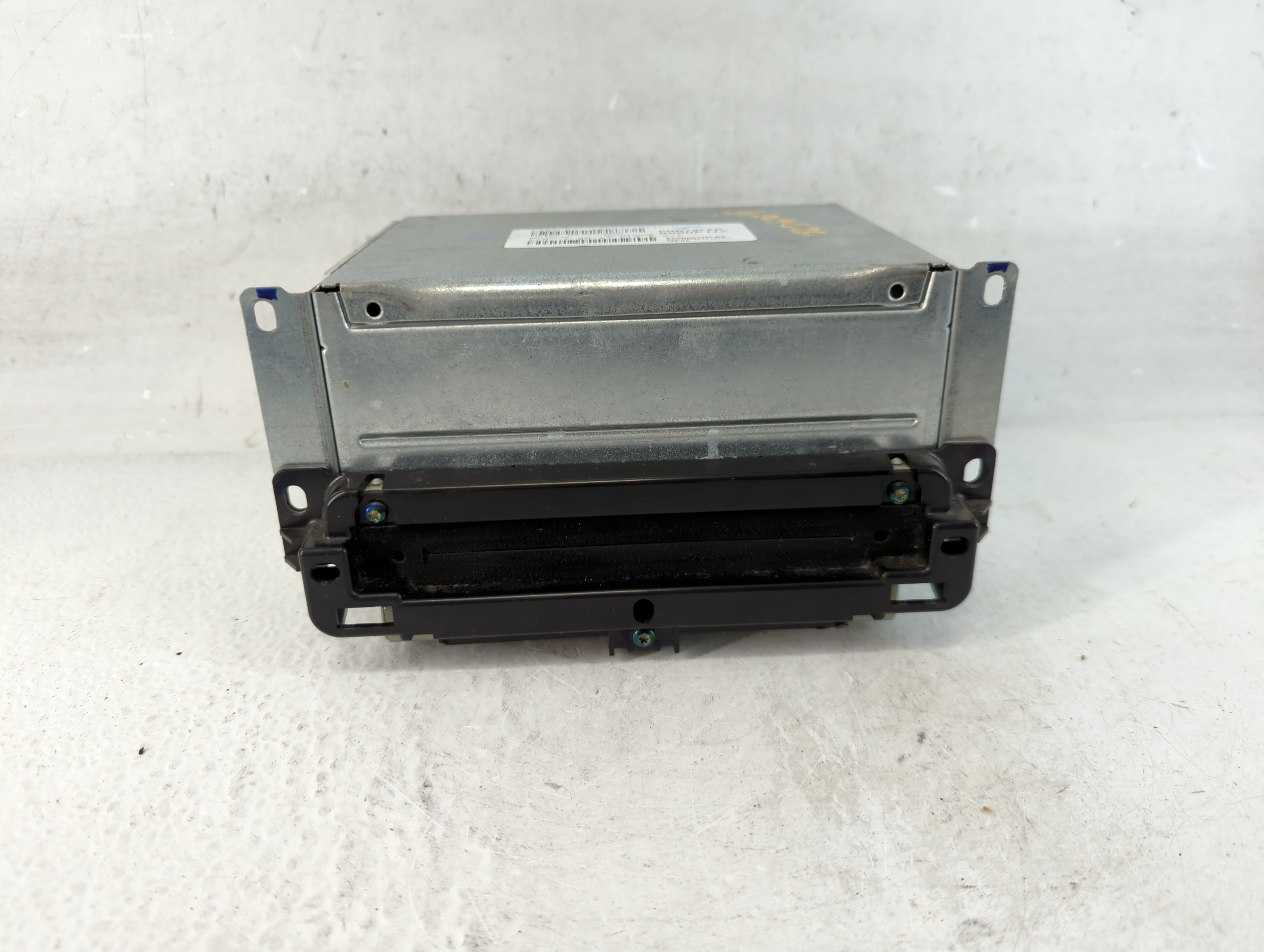 2011-2012 Dodge Journey Am Fm Cd Player Radio Receiver 1073611 - Oemusedautoparts1.com