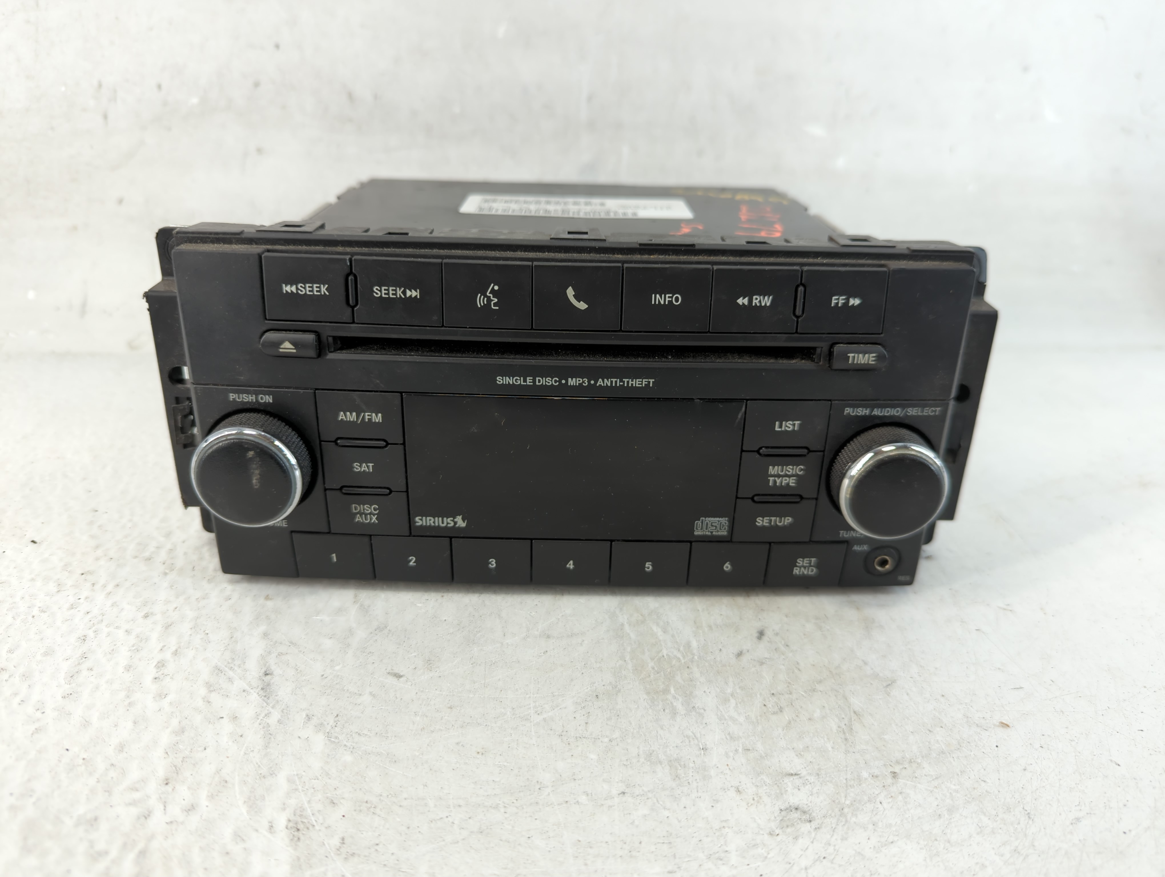 Jeep Compass Am Fm Cd Player Radio Receiver 1073613 - Oemusedautoparts1.com