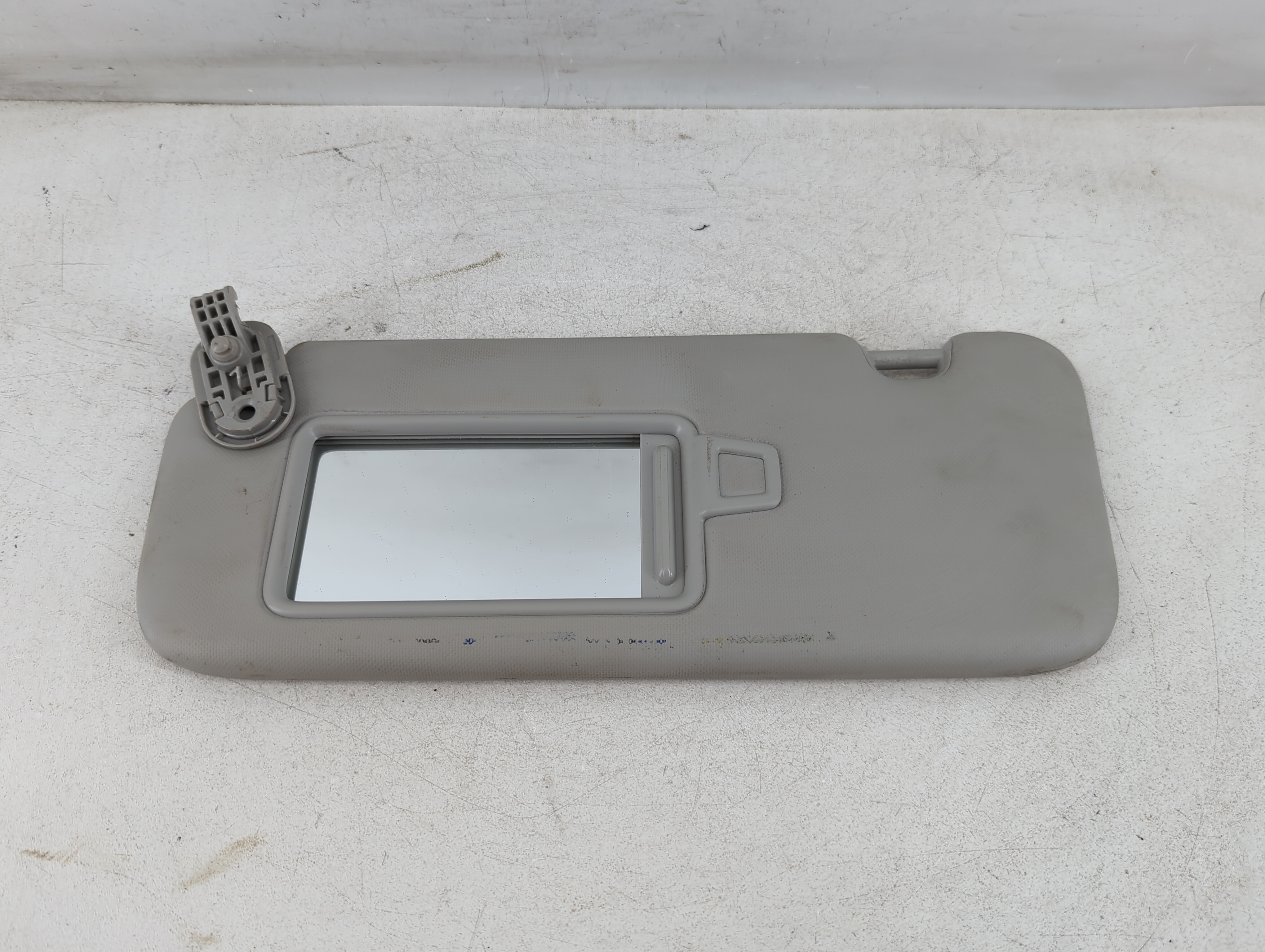 2019-2021 Kia Forte Driver Sun Visor Mirror Left Sunvisor Grey 1073625 - Oemusedautoparts1.com