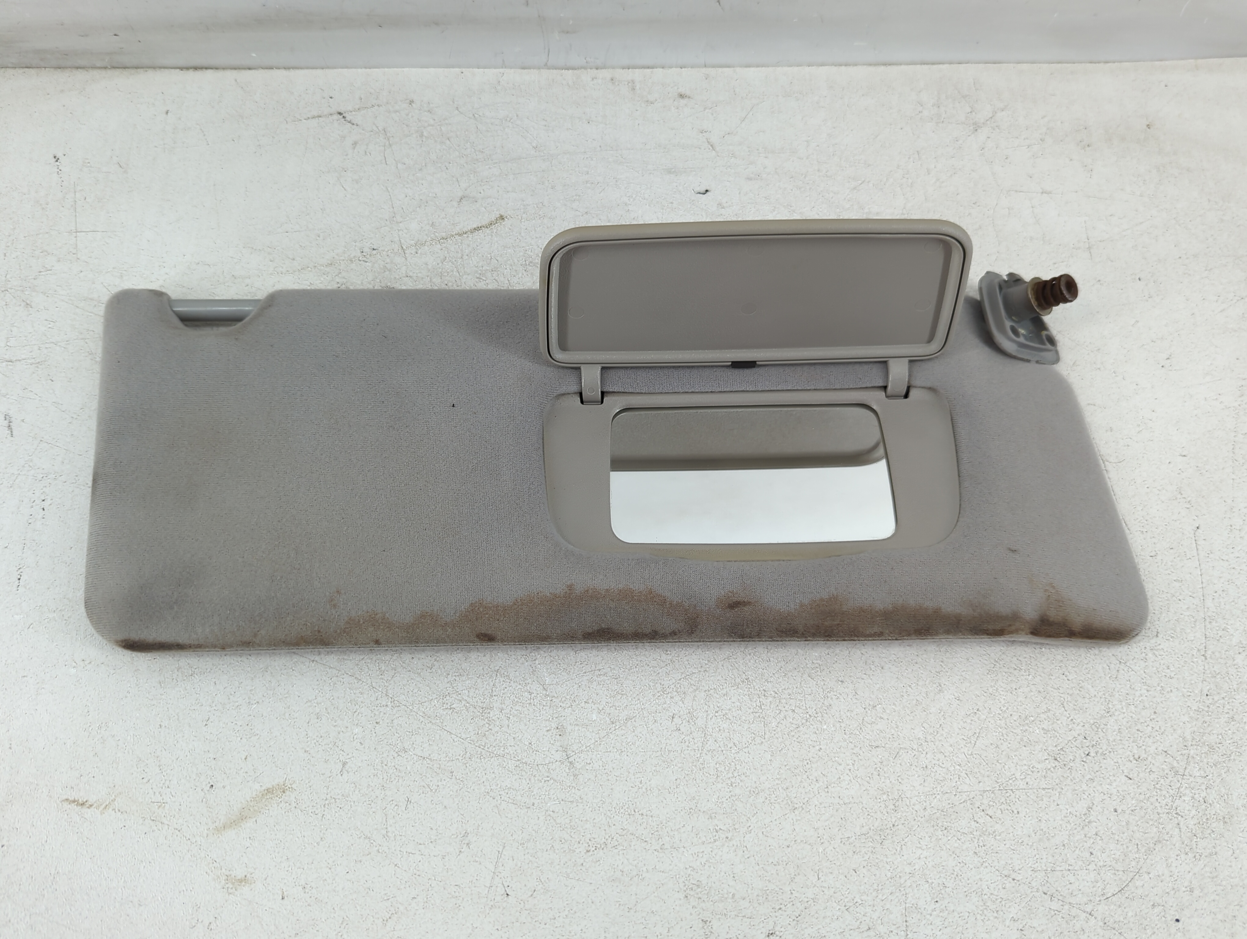 2002-2006 Toyota Camry Passenger Sun Visor Mirror Right Sunvisor 1073626 - Oemusedautoparts1.com