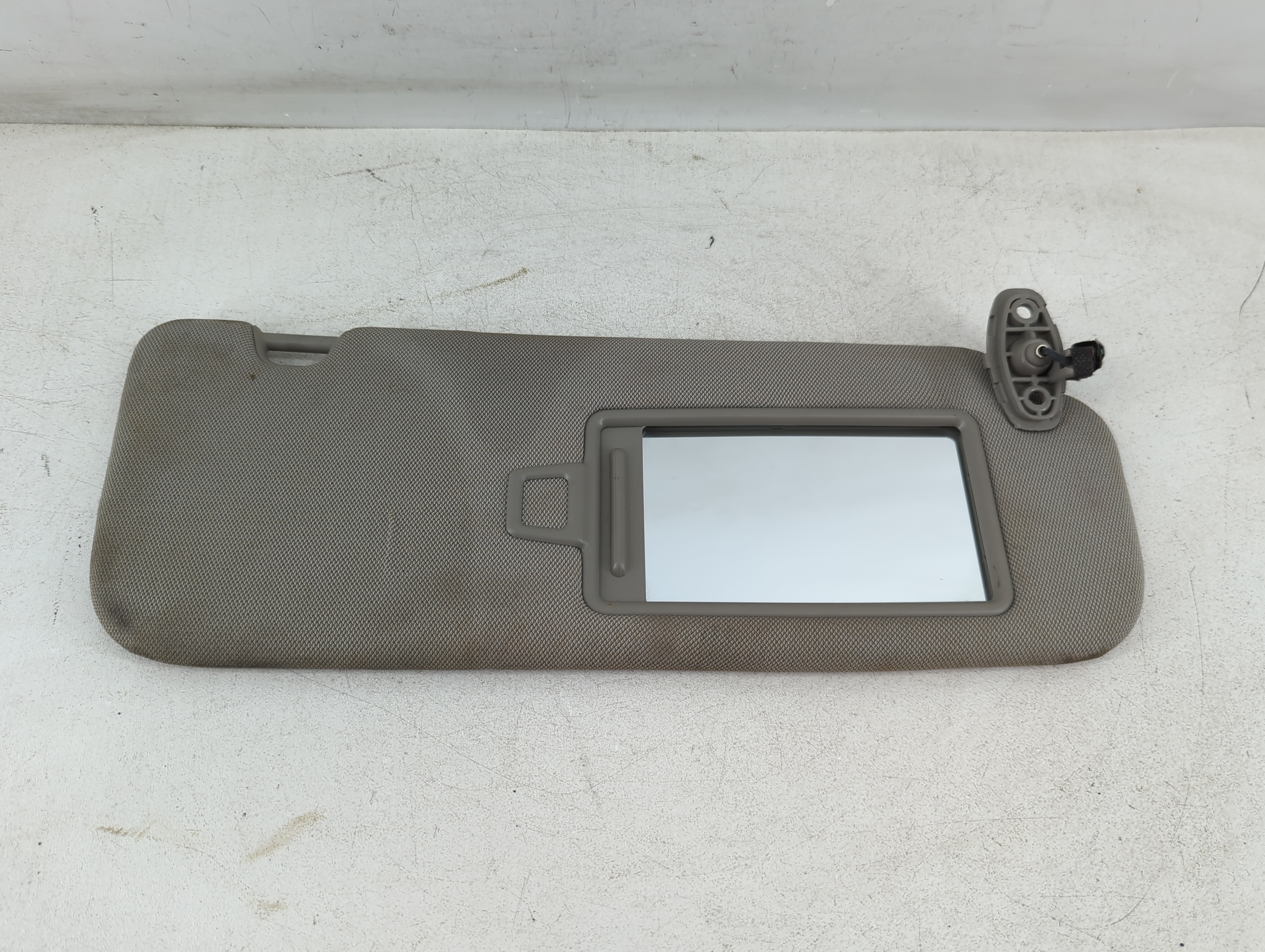 Picture of 2015-2020 Kia Sedona Passenger Sun Visor Mirror Right Sunvisor Dark Gray 1073638