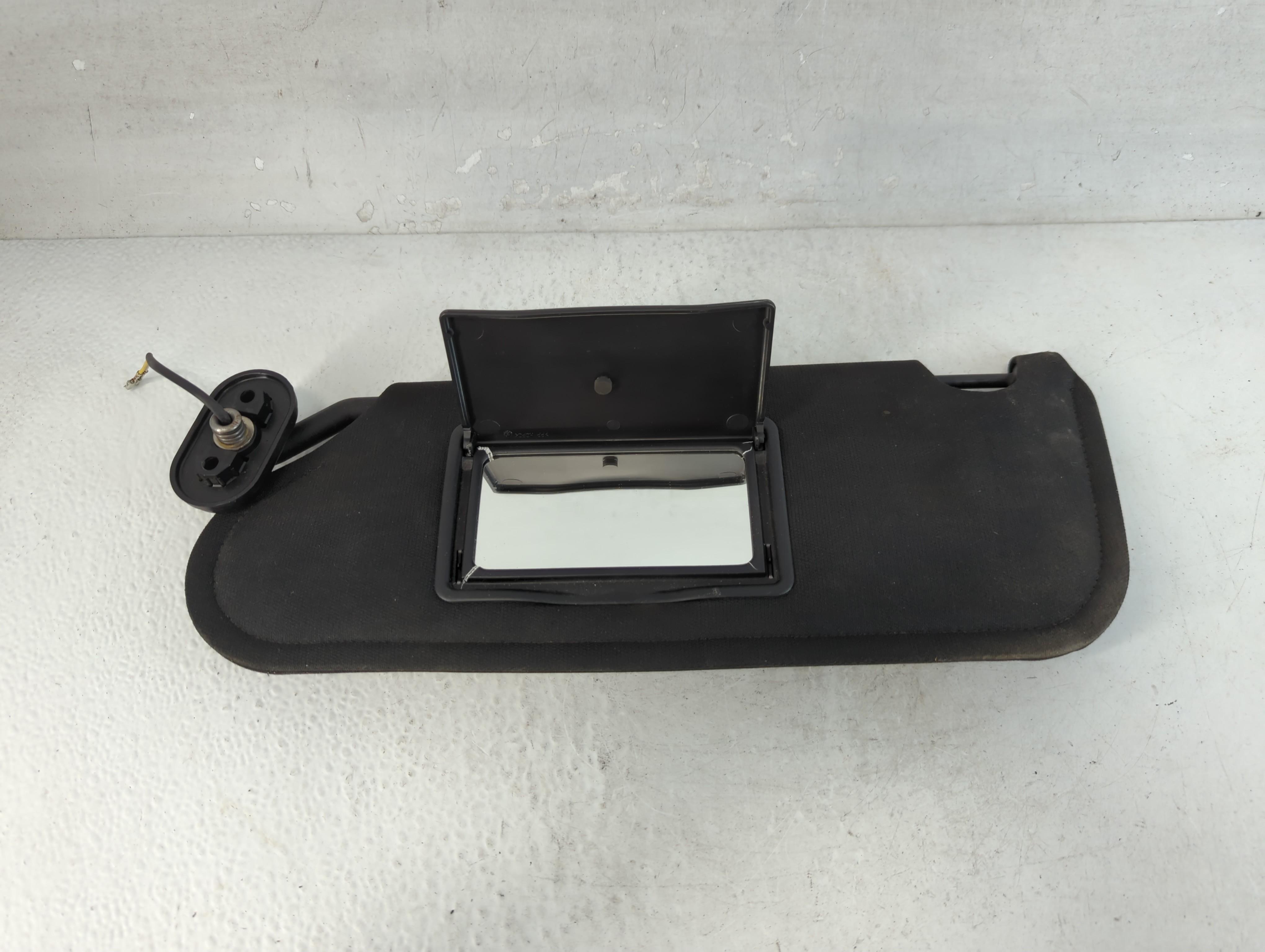 Picture of 2011-2014 Chrysler 200 Driver Sun Visor Mirror Left Sunvisor Black 1073644